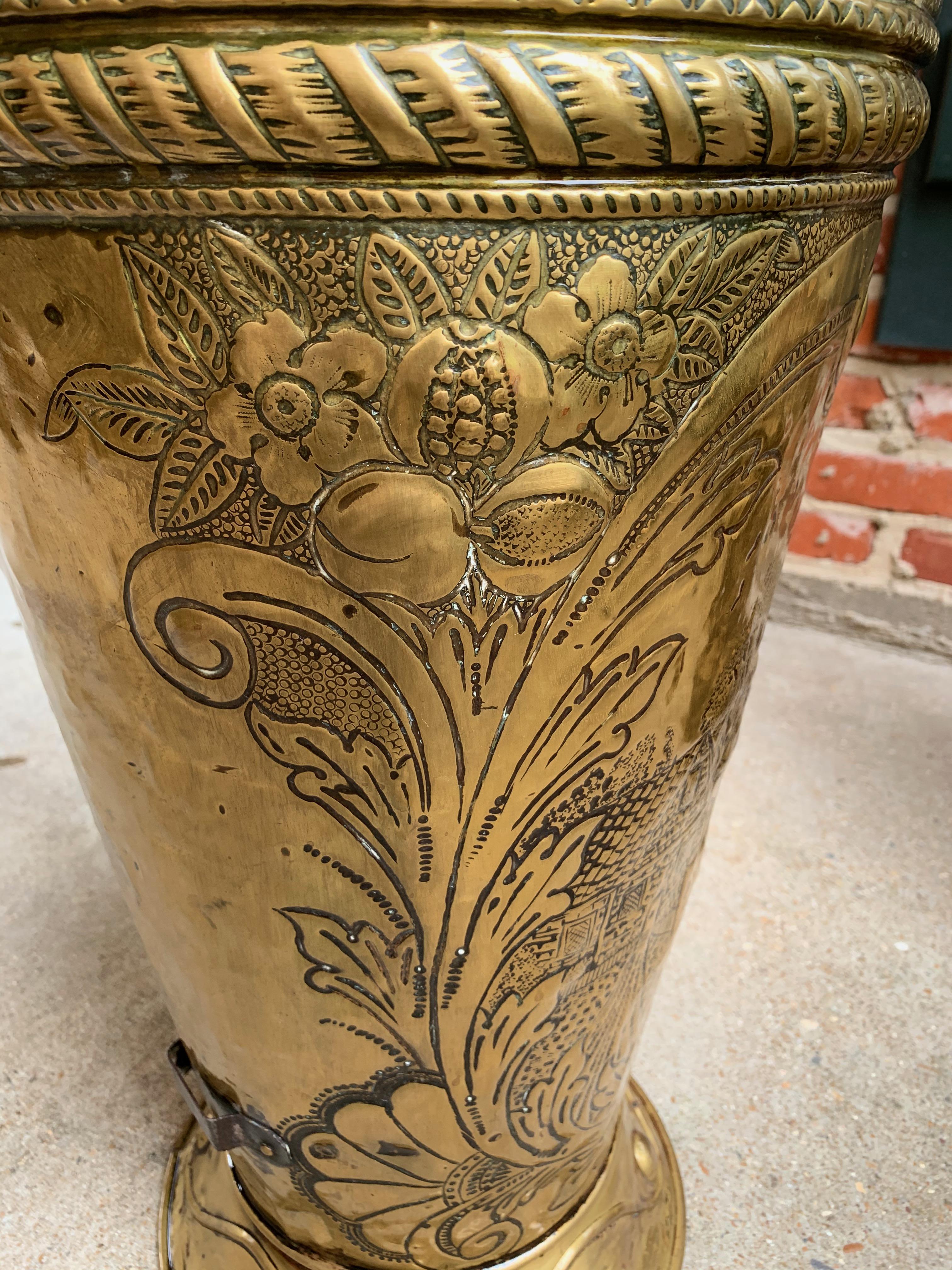 19th Century France Brass Repousse Relief Grape Hotte Vineyard Umbrella Stand 8