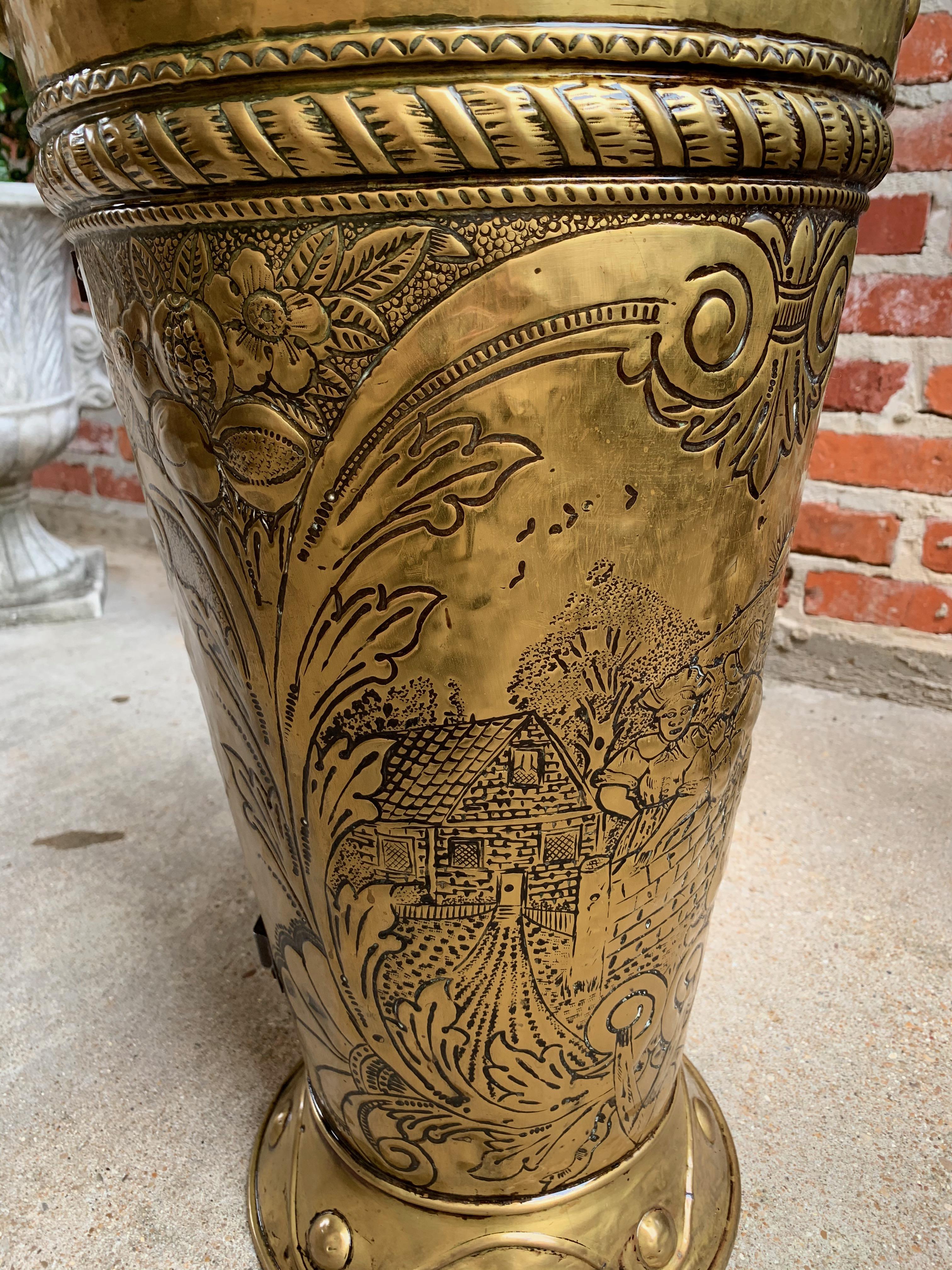 19th Century France Brass Repousse Relief Grape Hotte Vineyard Umbrella Stand 1