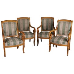 Groupe de fauteuils français meublés du XIXe siècle