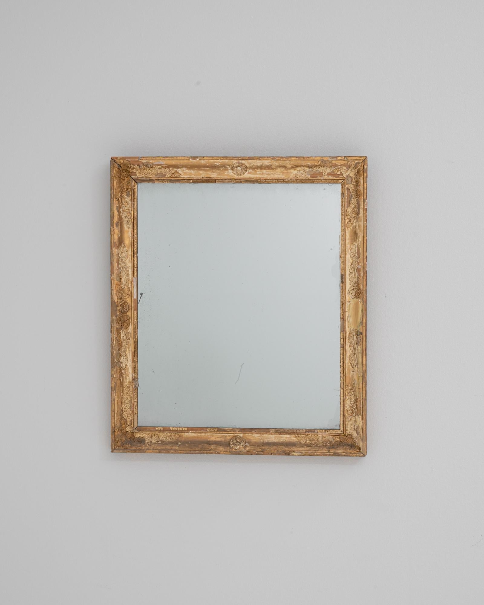 Français Miroir en bois doré, France, 19e siècle en vente