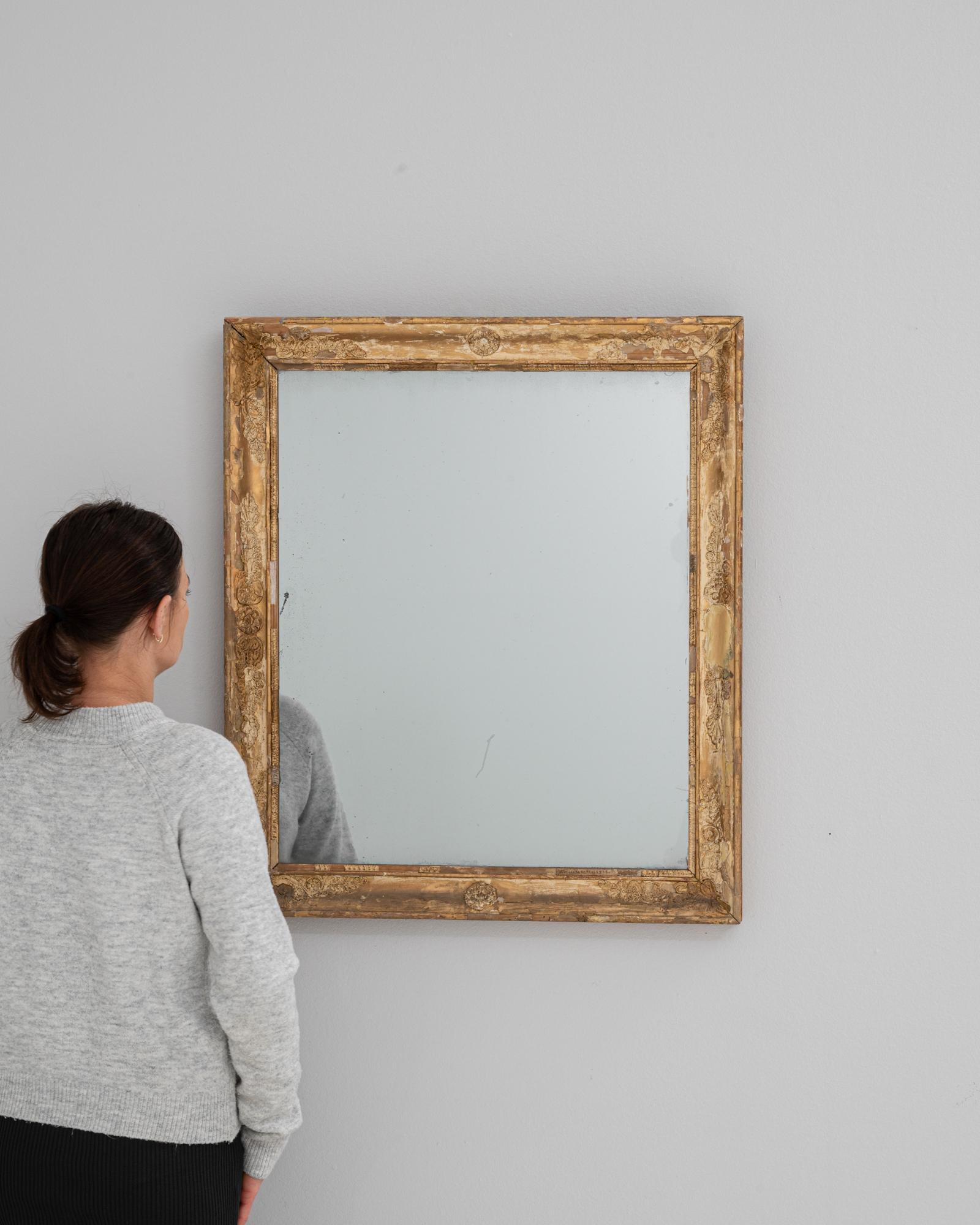 Miroir en bois doré, France, 19e siècle Bon état - En vente à High Point, NC