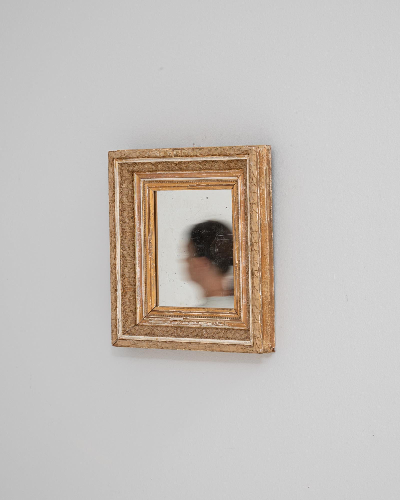 Bois Miroir en bois doré, France, 19e siècle en vente