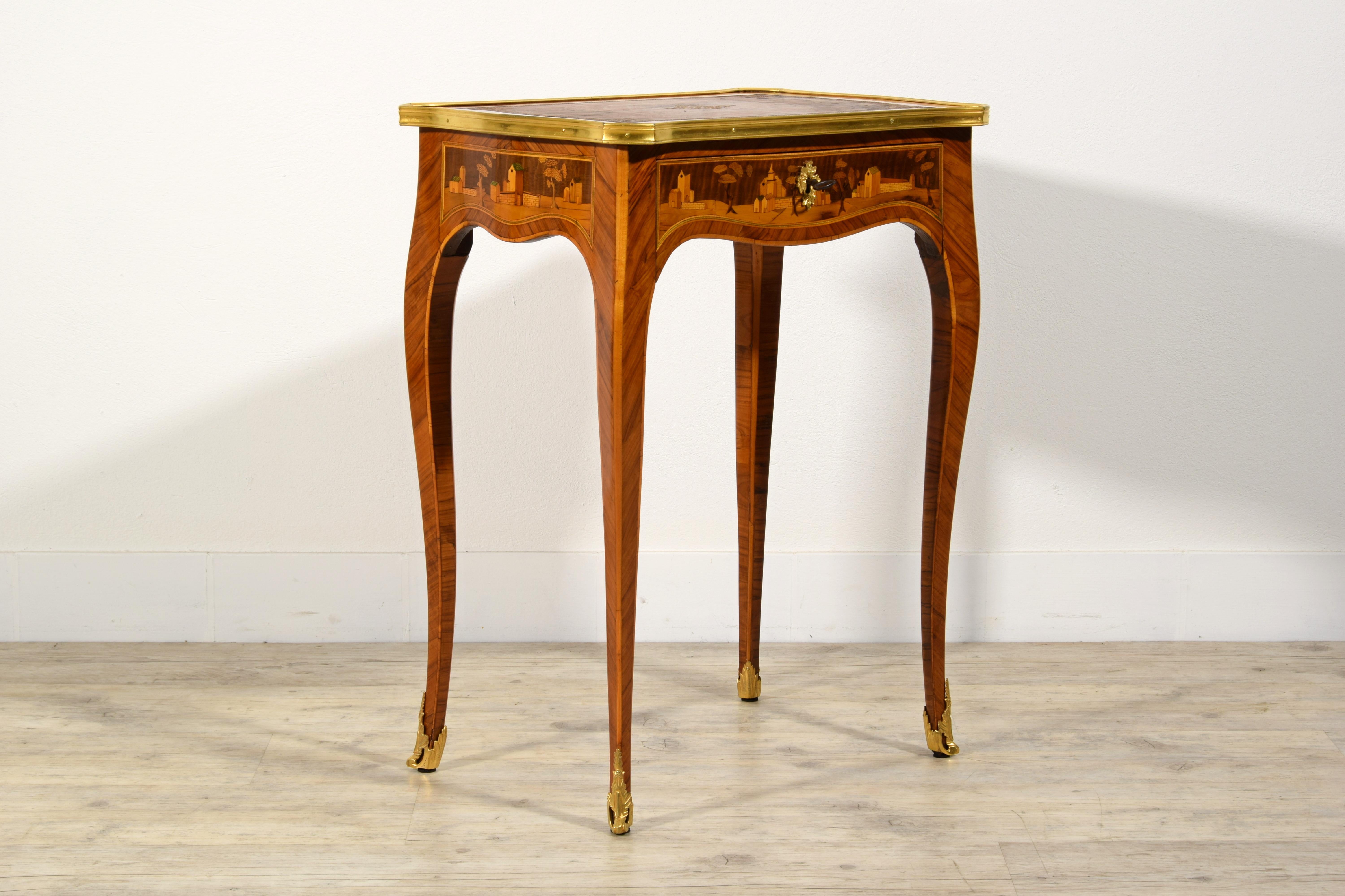 Restauration 19th Century, France Inlaid Wood Centre Table For Sale