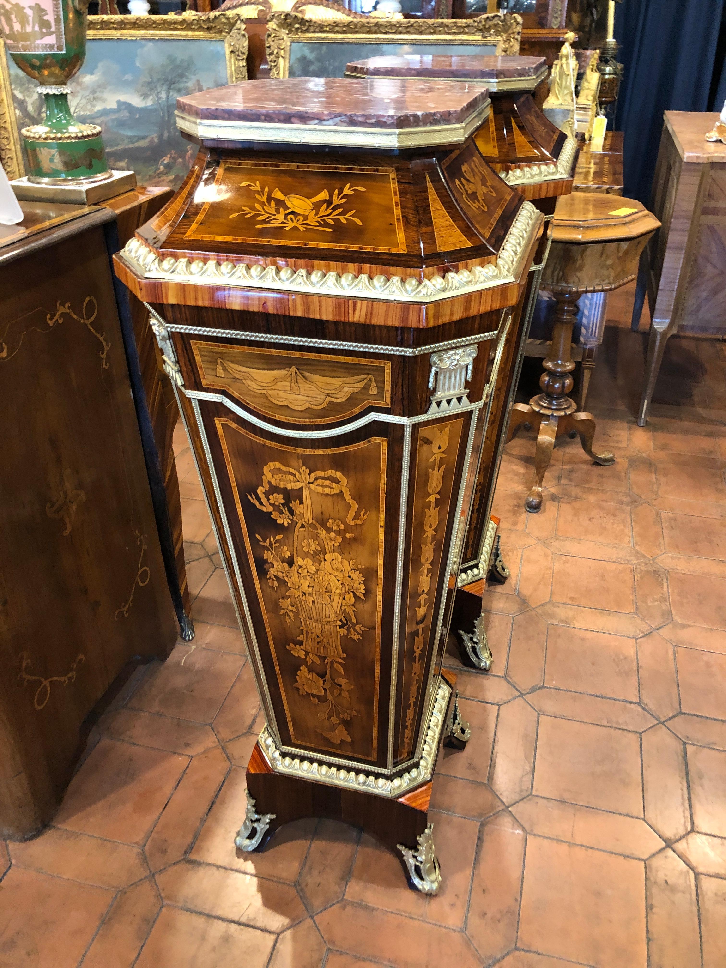 19th Century France Louis XV Pair of Columns Marquetry Inlaid Pedestals, 1880s In Good Condition In Roma, RM
