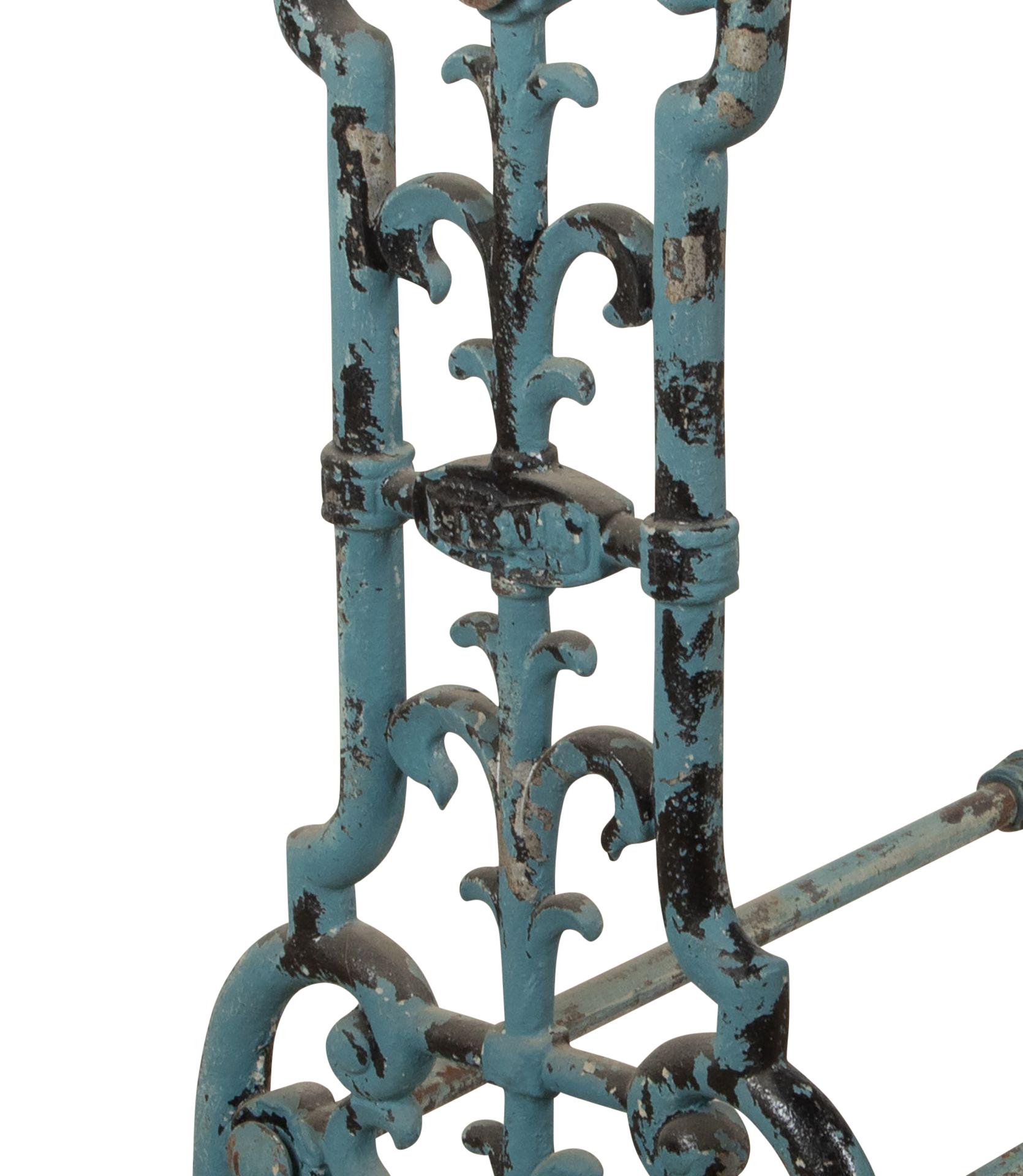 Mesa de jardín de metal francesa del siglo XIX en venta 5