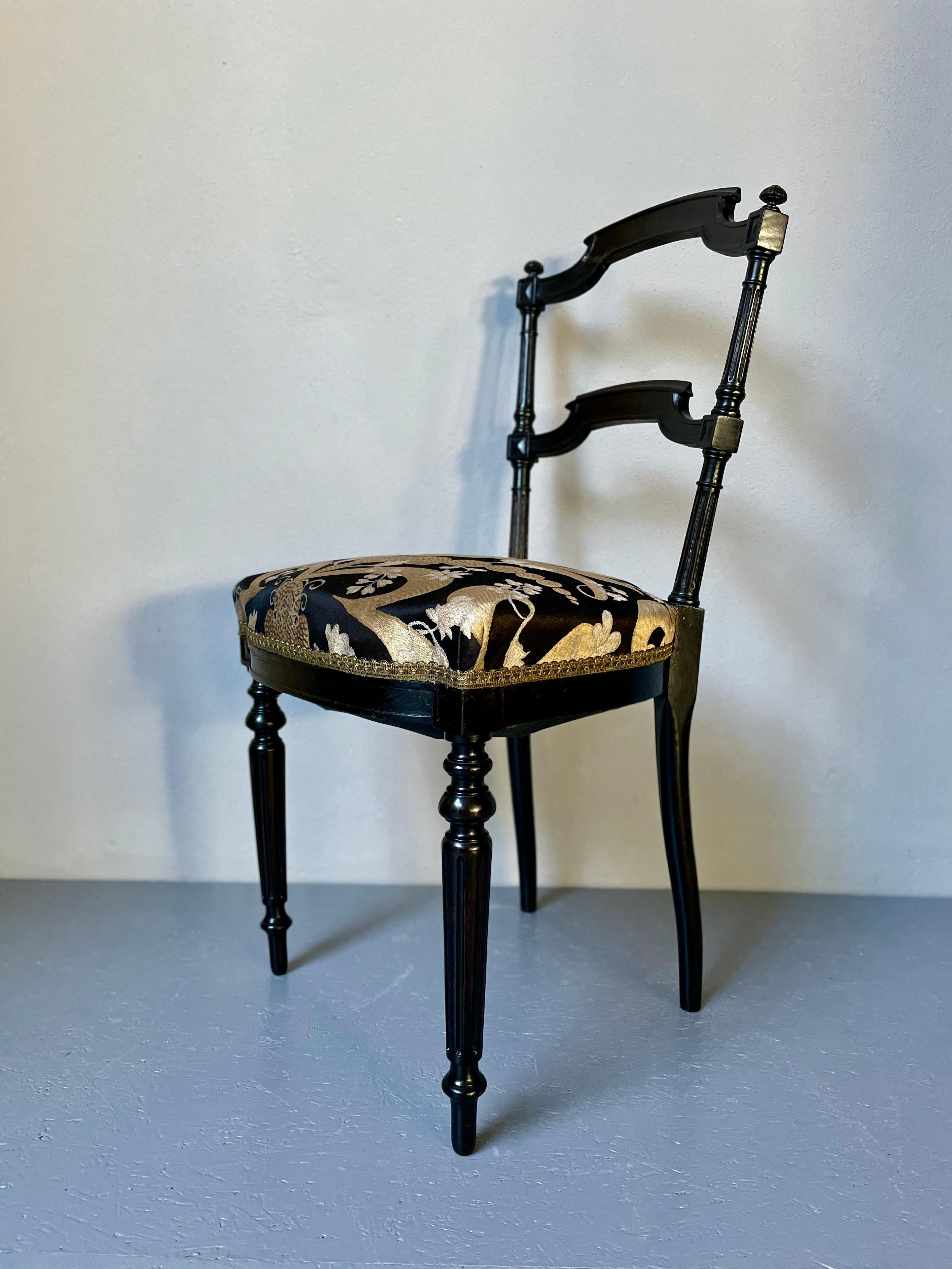 napoleon iii chair