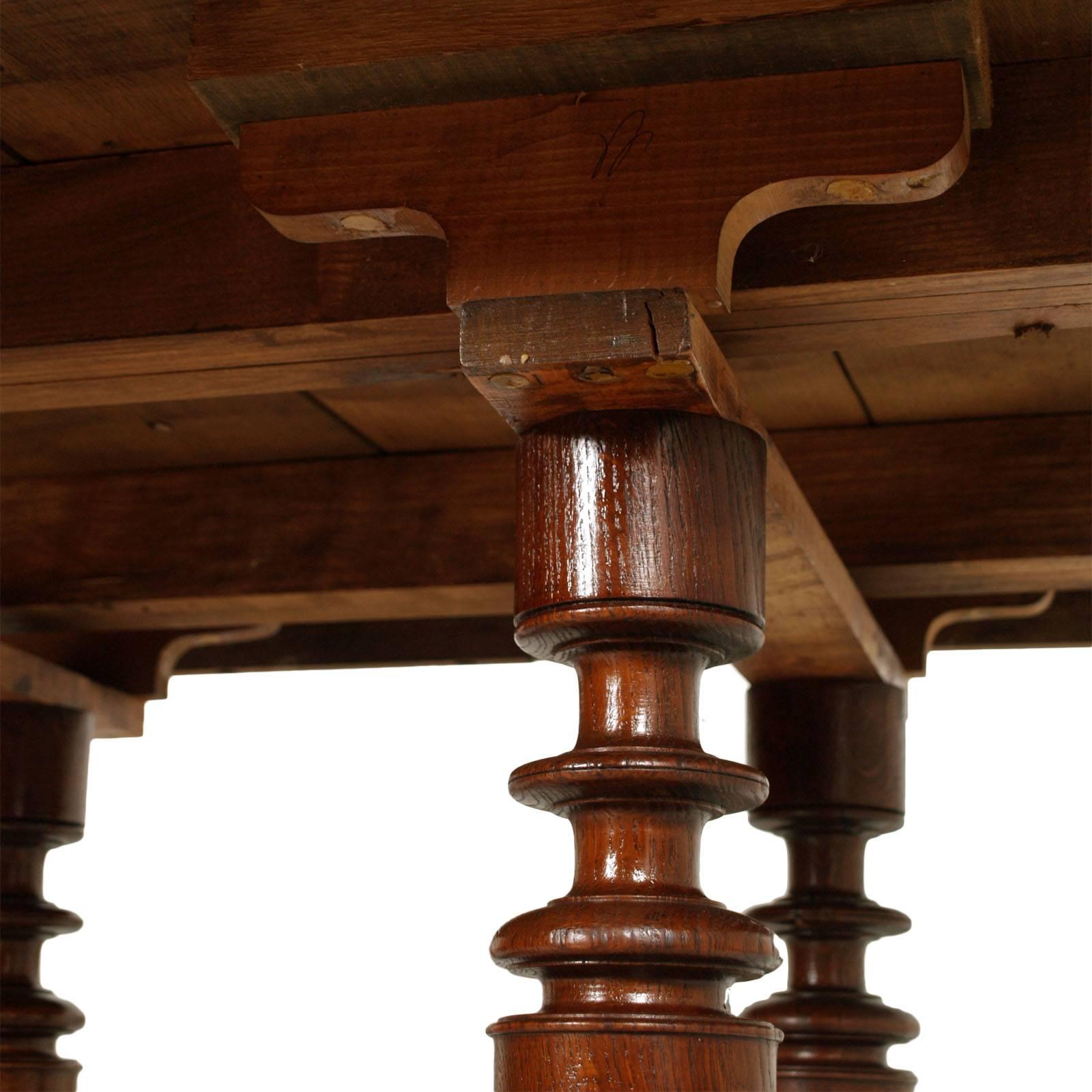 Mesa extensible provenzal francesa del siglo XIX Roble macizo, restaurada, pulida a la cera Luis Felipe en venta