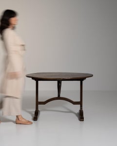 19th Century France Rich Walnut Brown Round Tilt-Top Drop-Leaf Table