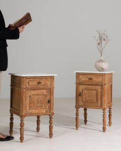 19th Century France Weathered Honey Oak Pair Of Carved Oak Nightstands