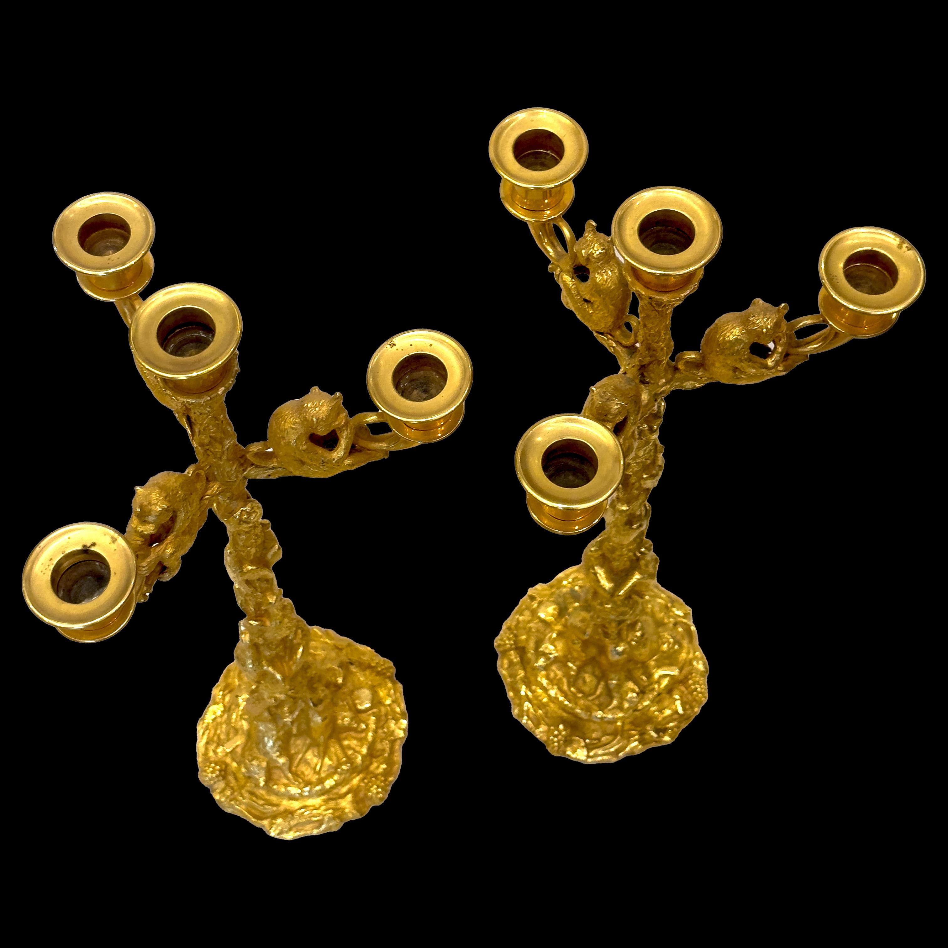 Pareja de Candelabros de Bronce Fratinado del Siglo XIX en venta 3