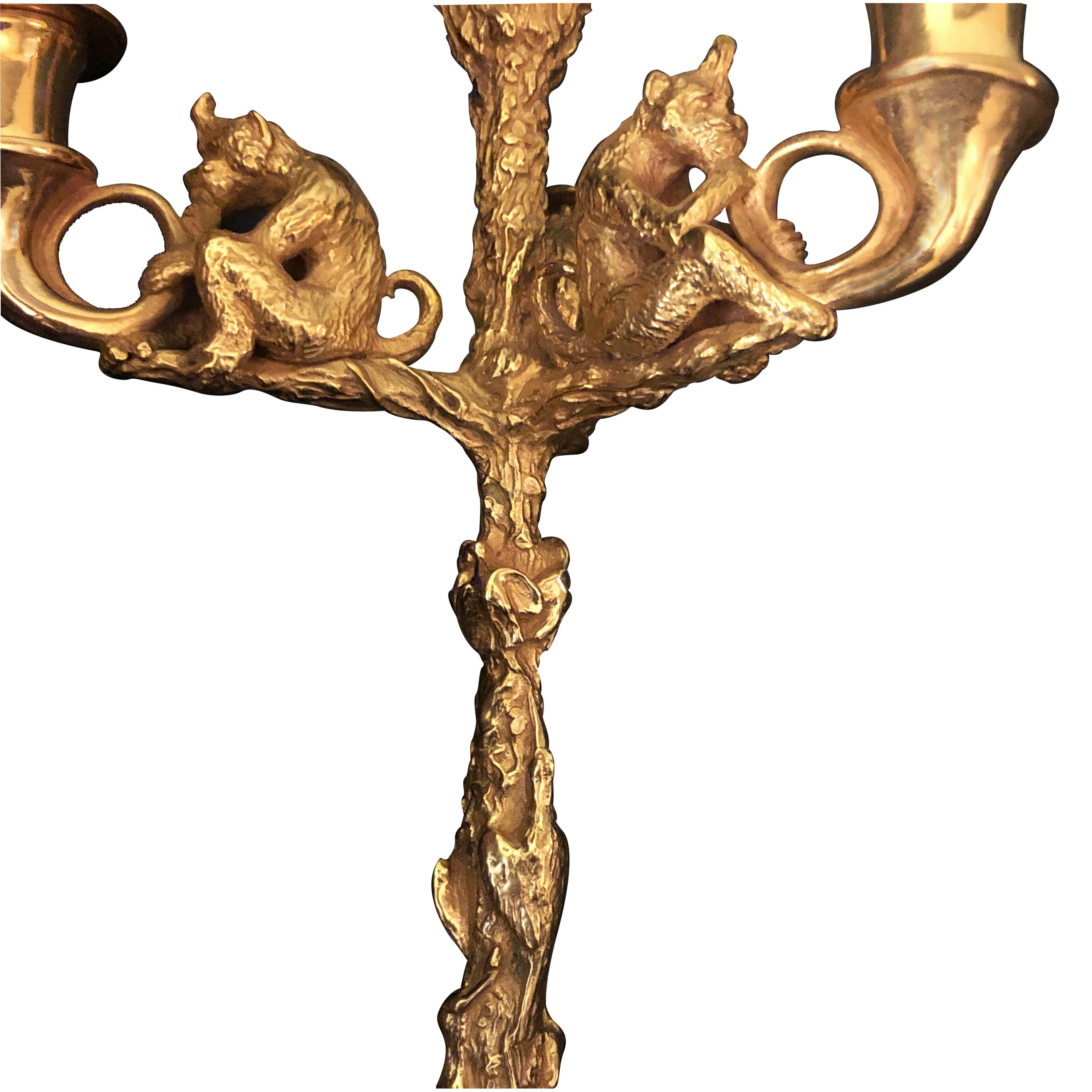 Pareja de Candelabros de Bronce Fratinado del Siglo XIX Romántico en venta
