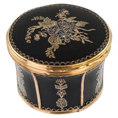 Antique 19th Century French 18-Karat Gold-Mounted Snuff Box, circa 1800