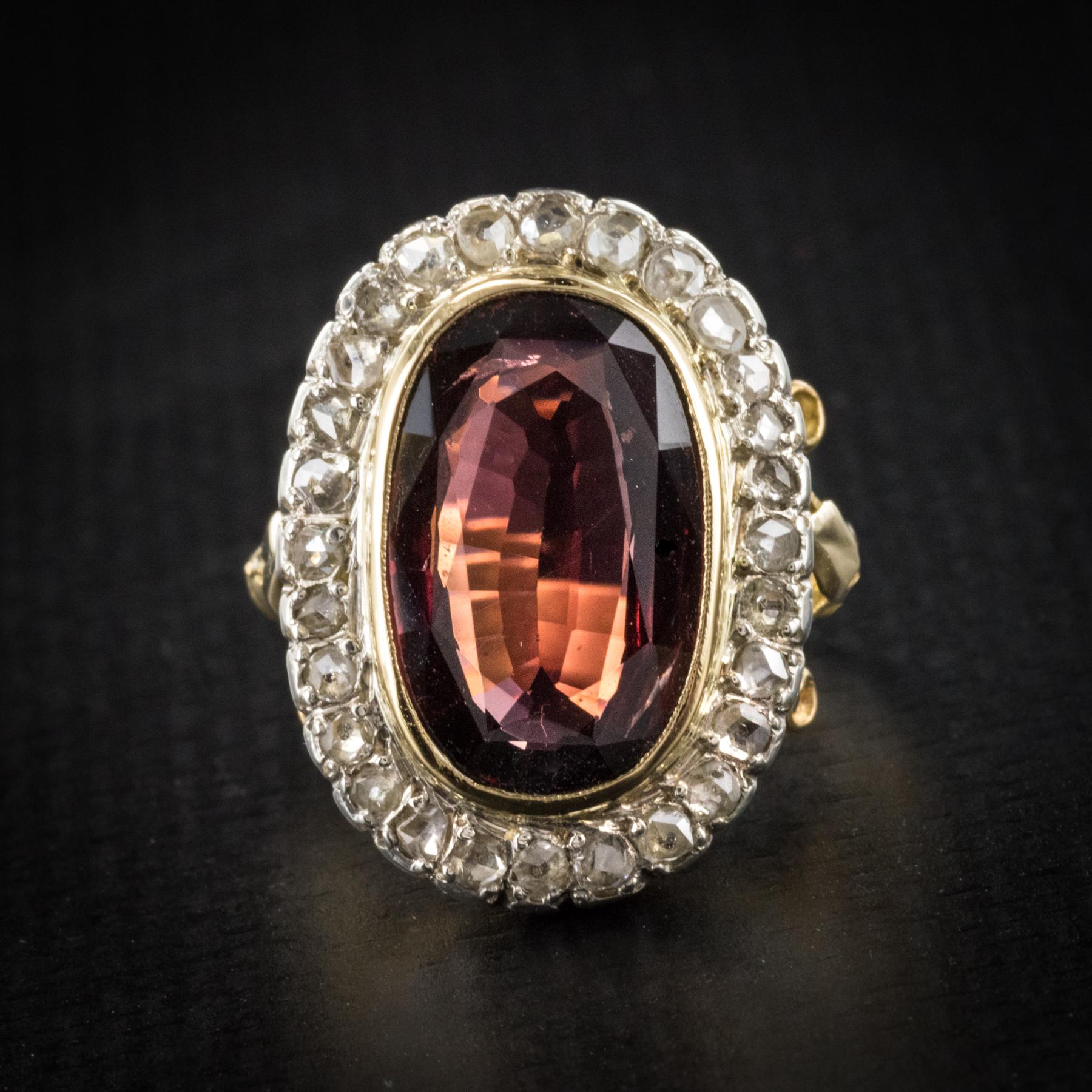 19th Century French 4.50 Carat Garnet Rose Cut Diamonds Antique Ring In Excellent Condition In Poitiers, FR