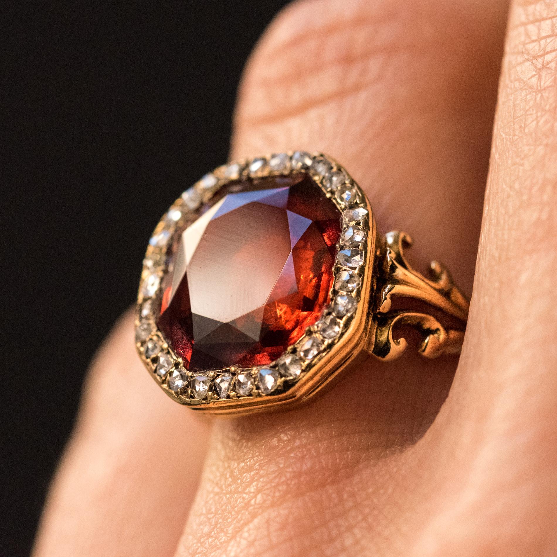 19th Century French 6.20 Carat Hessonite Garnet Rose Cut Diamonds Antique Ring In Good Condition In Poitiers, FR