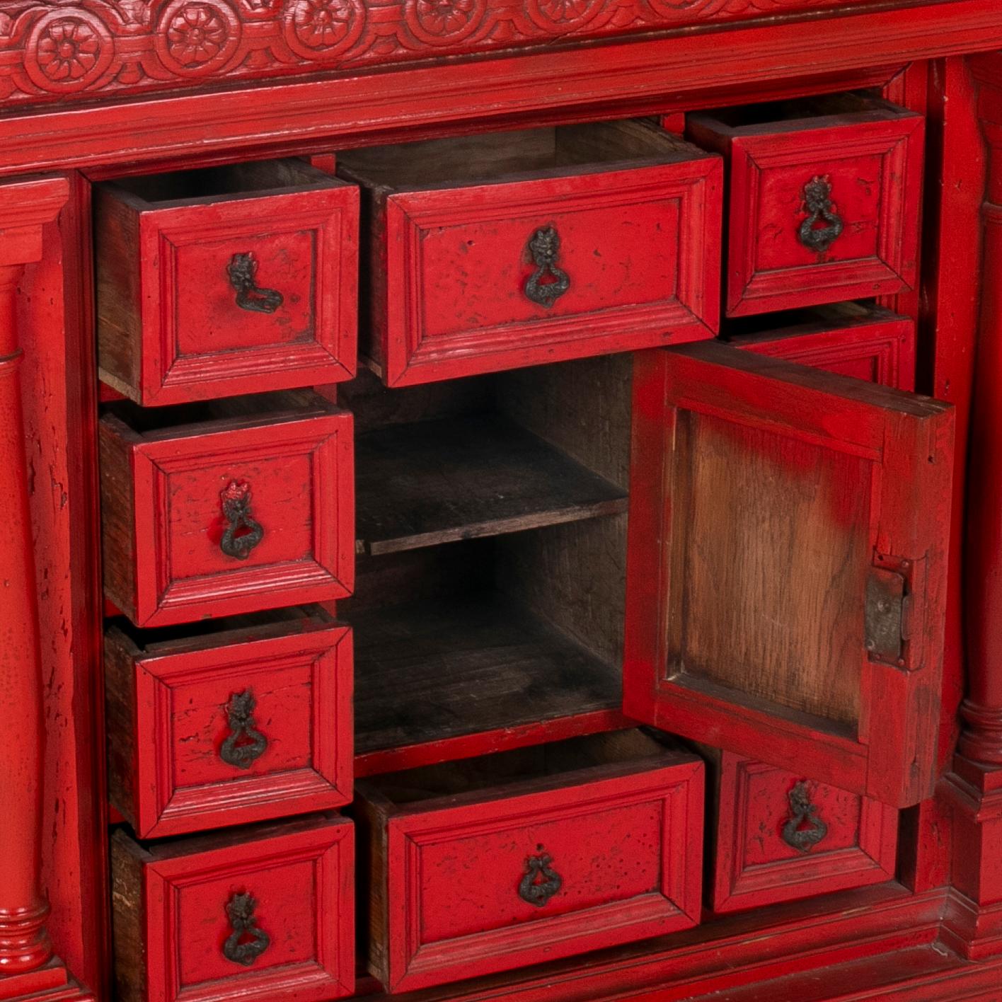 19th Century French 8-Drawer Red Painted Cabinet In Good Condition For Sale In Marbella, ES