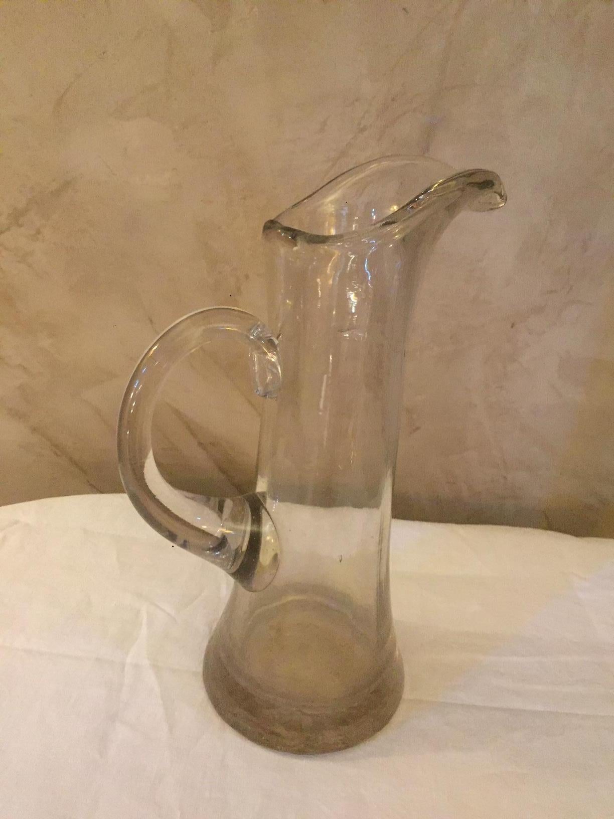 Very nice 19th century French bistro absinthe blown glass carafe or pitcher.
Beautiful glass quality, thick glass.
 