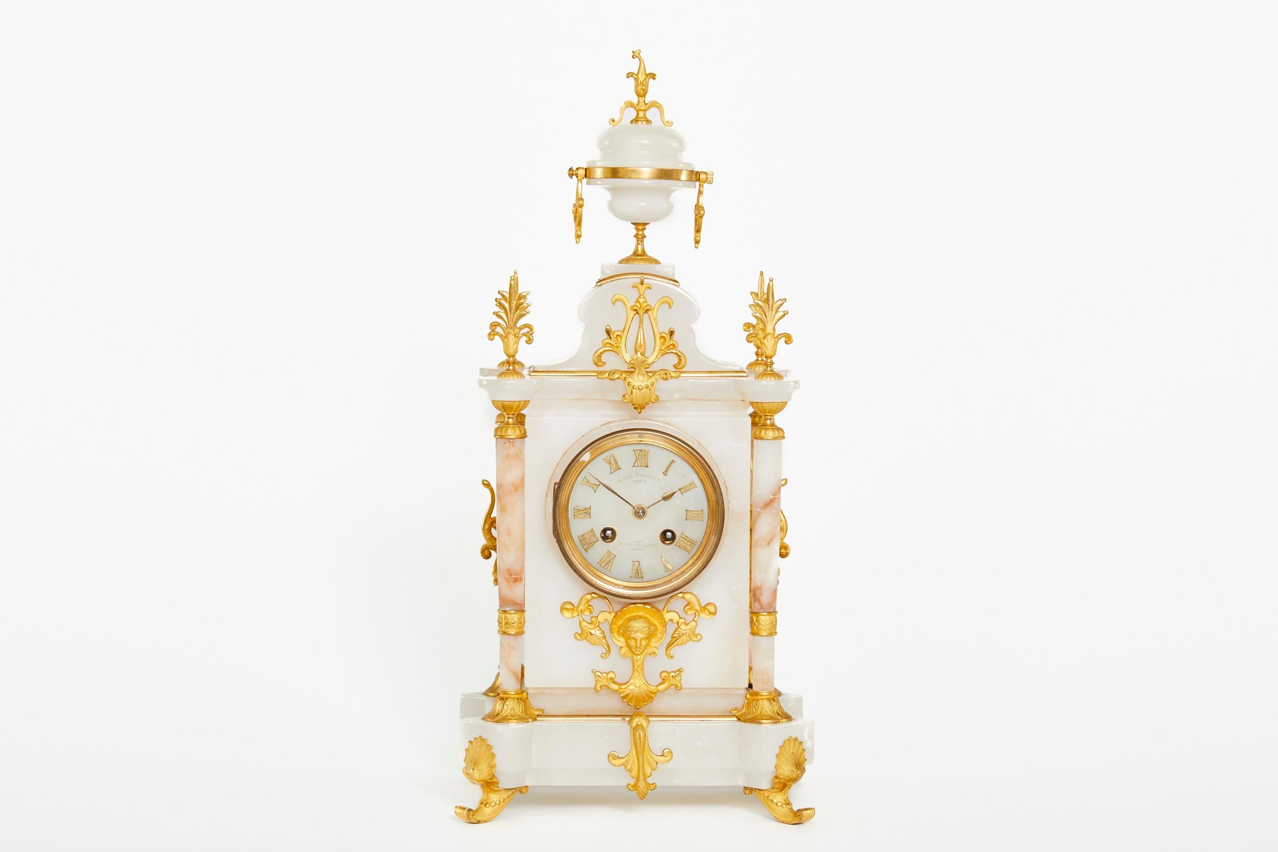 old fashioned mantel clock