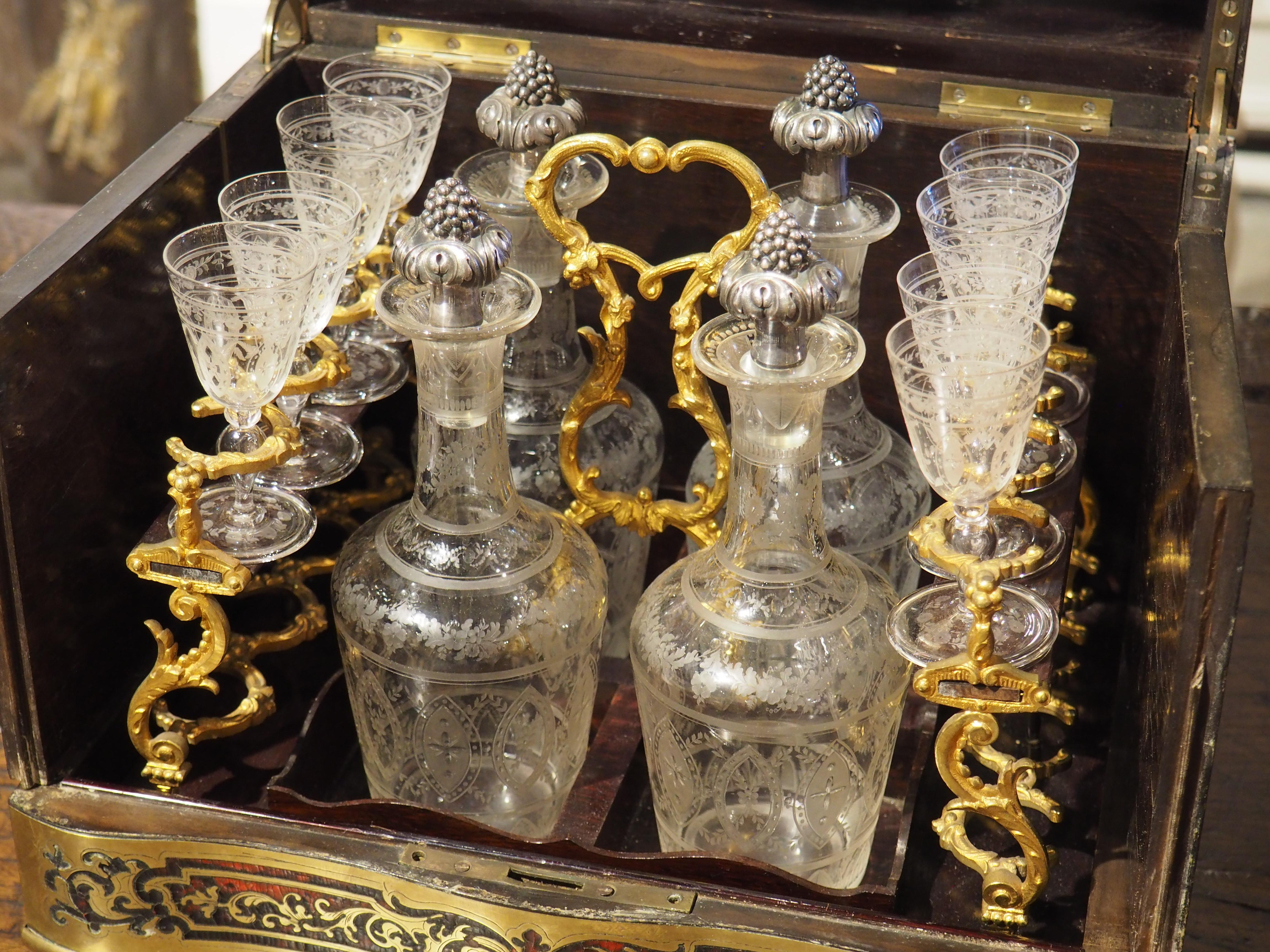 Français Cave à Liqueur française du 19ème siècle de style André-Charles Boulle en vente