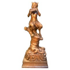 Siglo XIX Escultura francesa antigua de madera tallada del dios griego Pan (Sátiro)