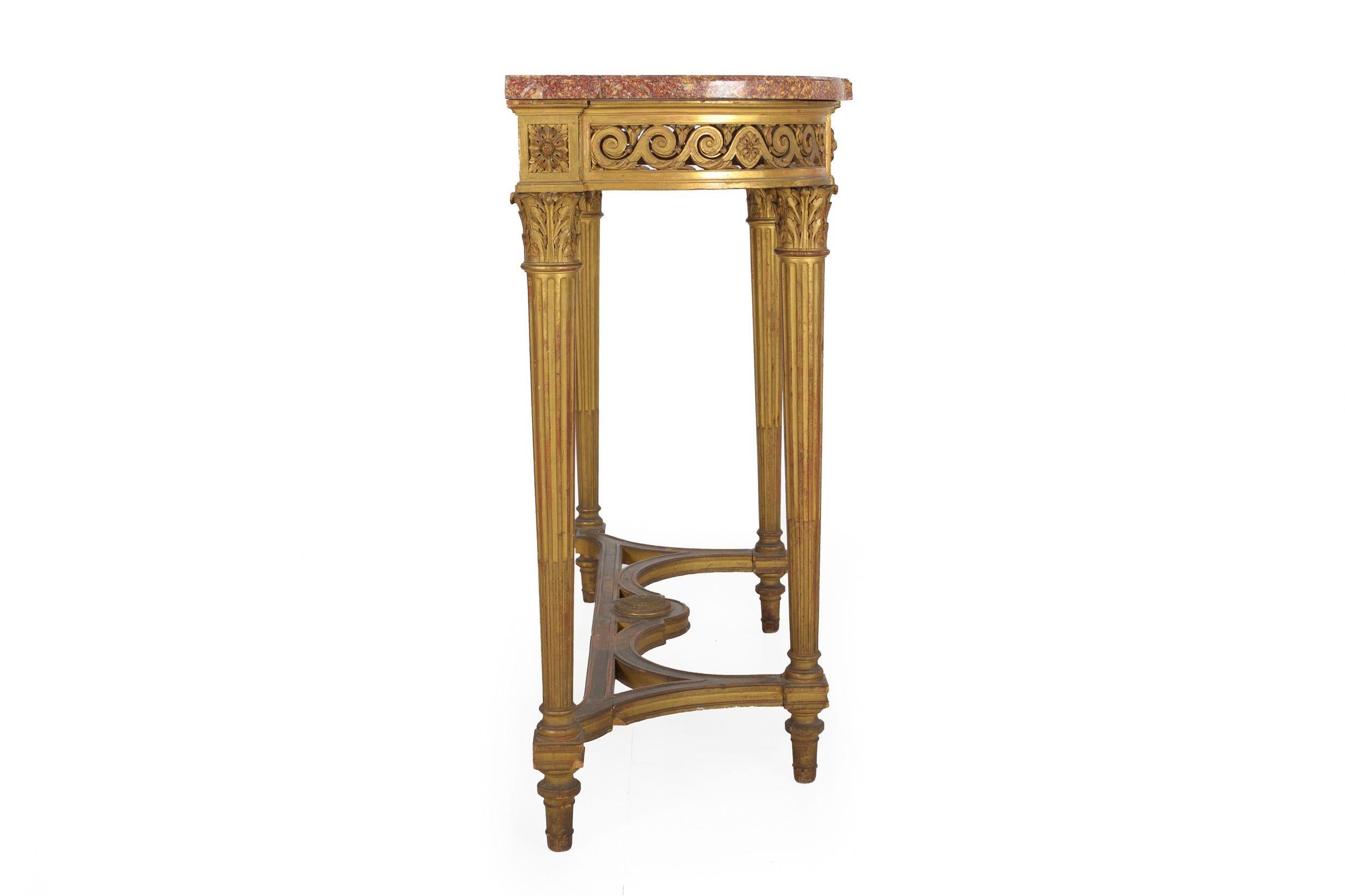 Französischer antiker Pfeilertisch aus vergoldetem Holz im Louis-XVI.-Stil des 19. Jahrhunderts (Marmor) im Angebot