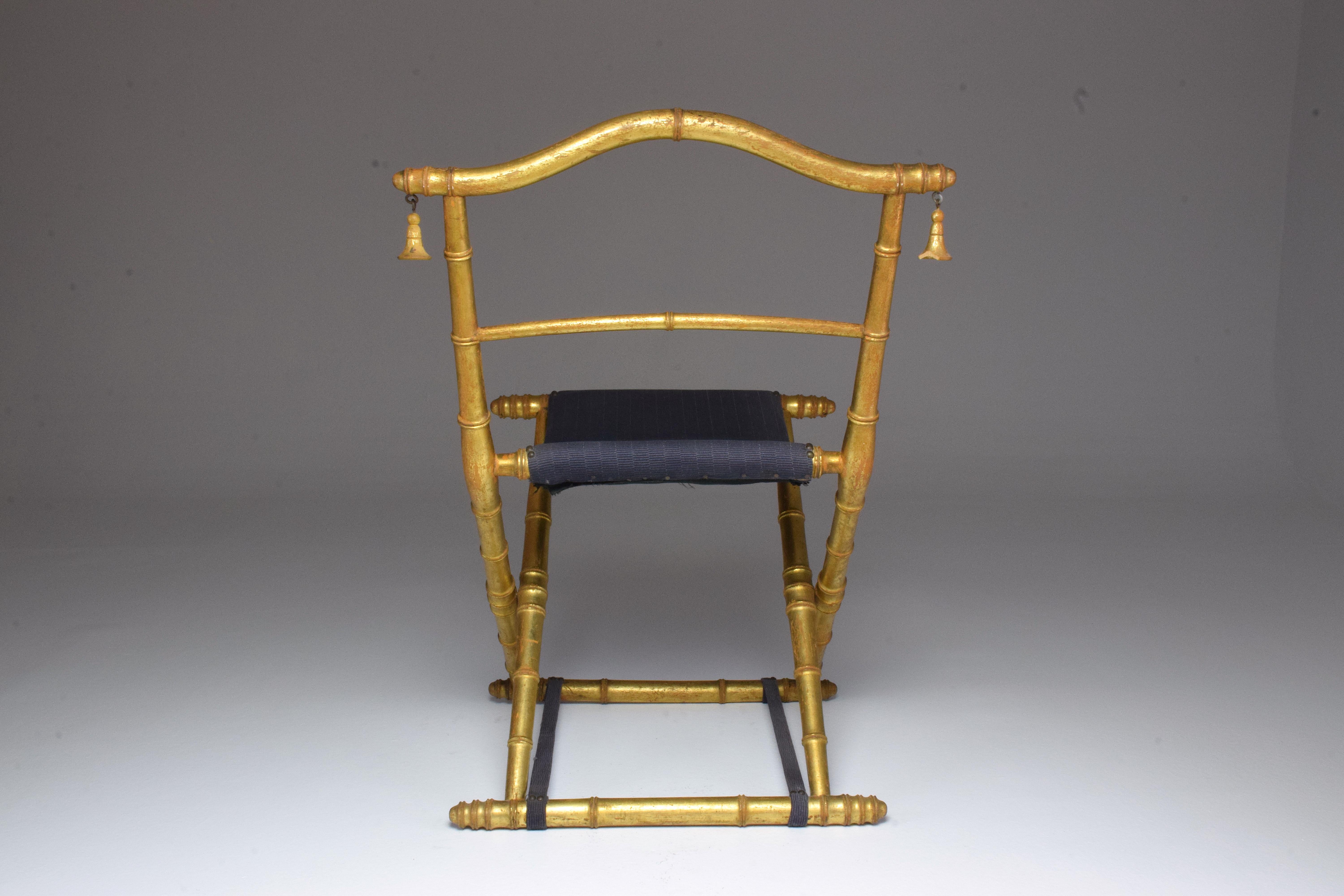 19th Century French Antique Napoleon III Gold Leaf Folding Chair In Good Condition In Paris, FR