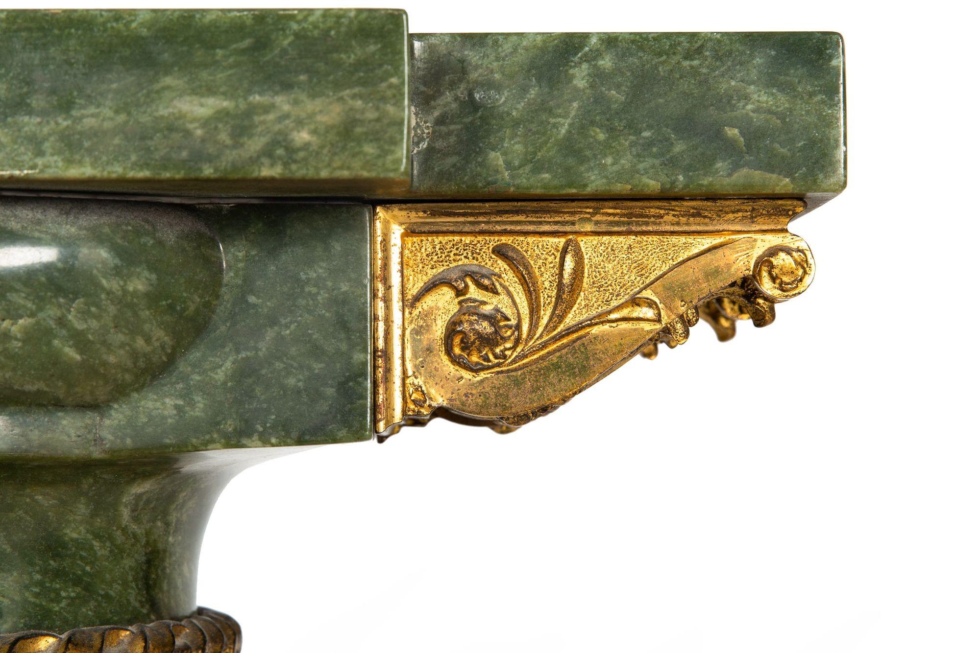 19th Century French Antique Neoclassical Green Marble Pedestal Column For Sale 6