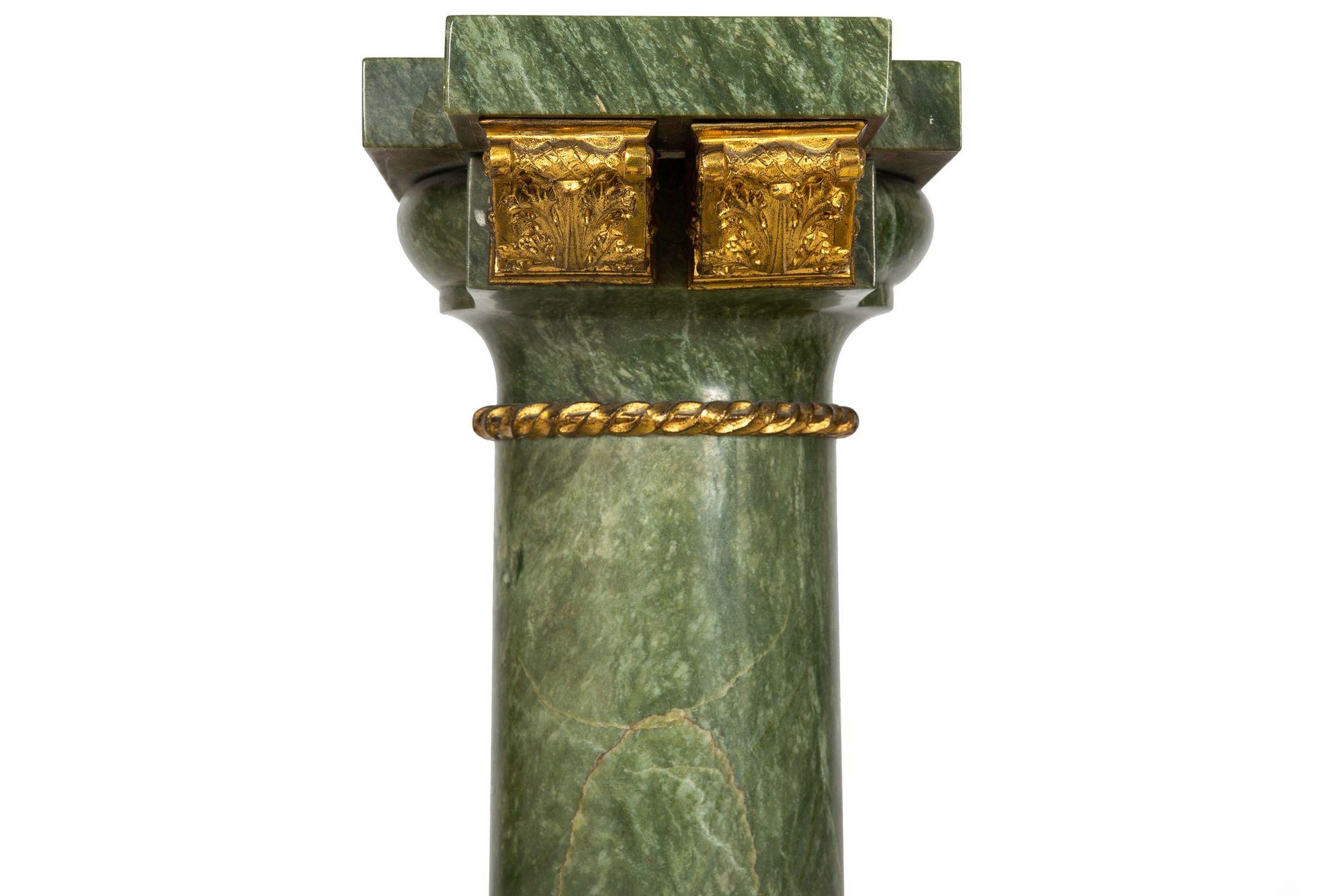 19th Century French Antique Neoclassical Green Marble Pedestal Column For Sale 10
