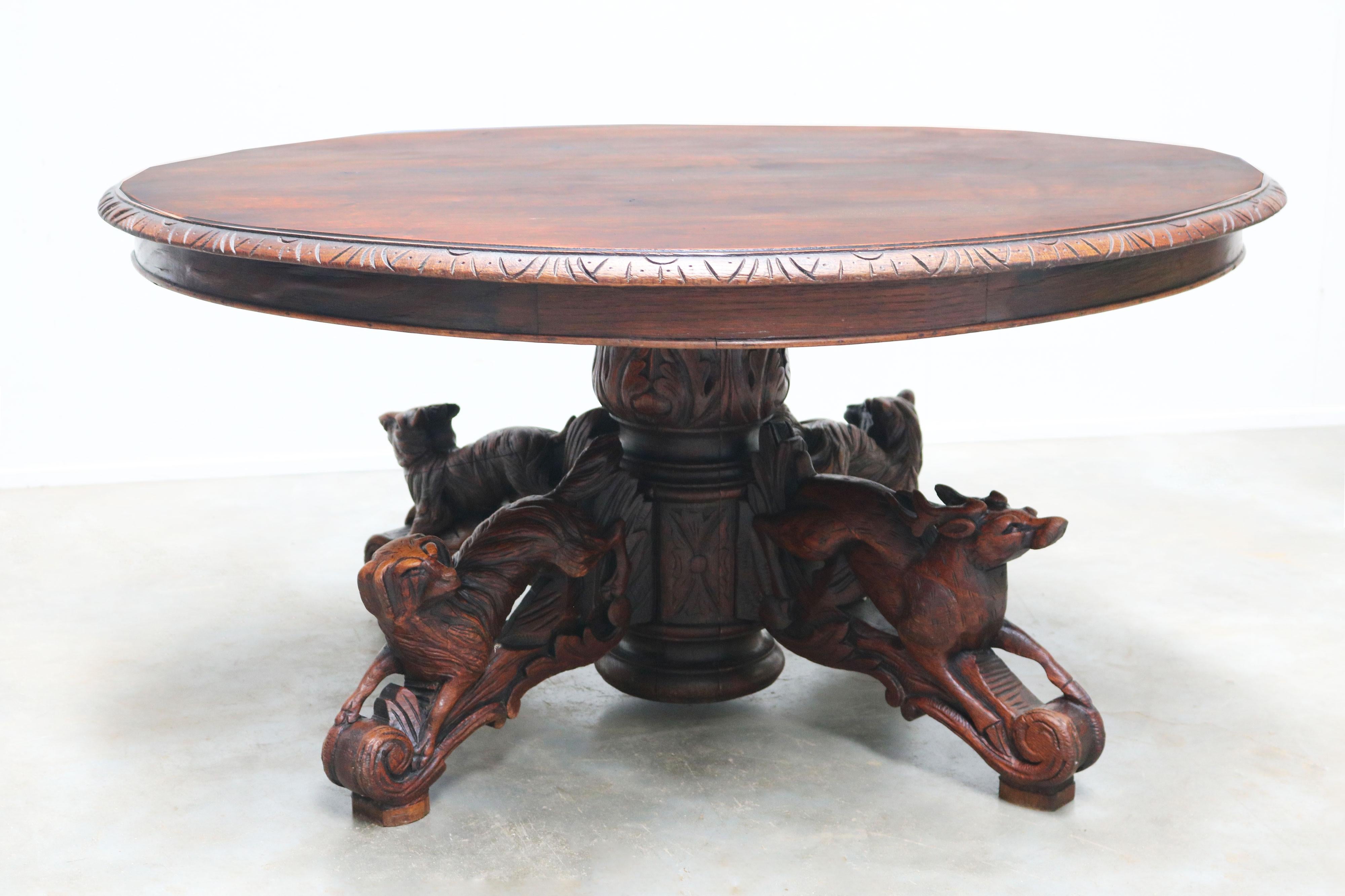 19th Century French Antique Oak Coffee table hunt Black Forest Animal Lodge For Sale 5