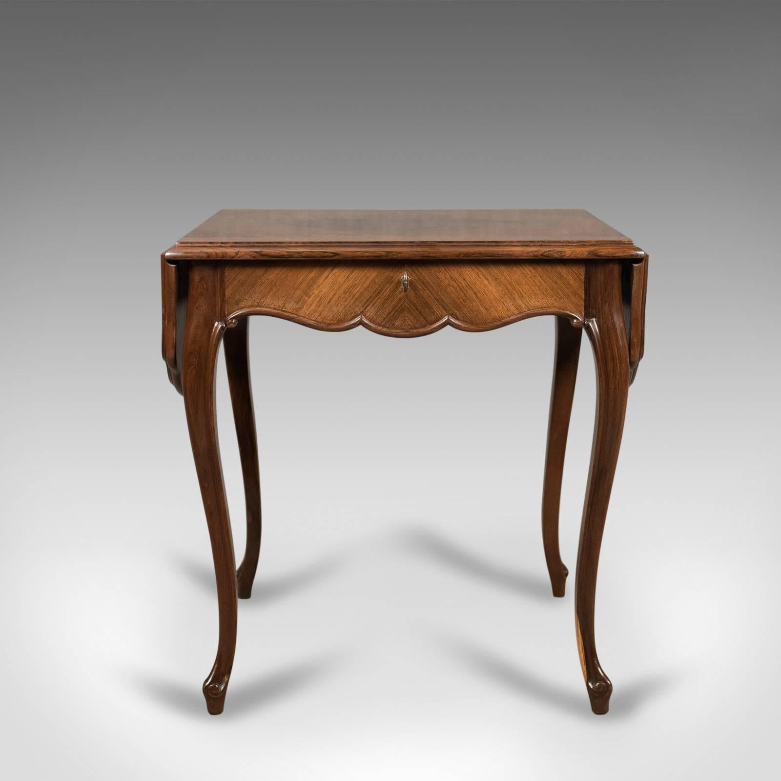 Français table de canapé ancienne du 19ème siècle:: Kingwood Drop Flap Occasional en vente
