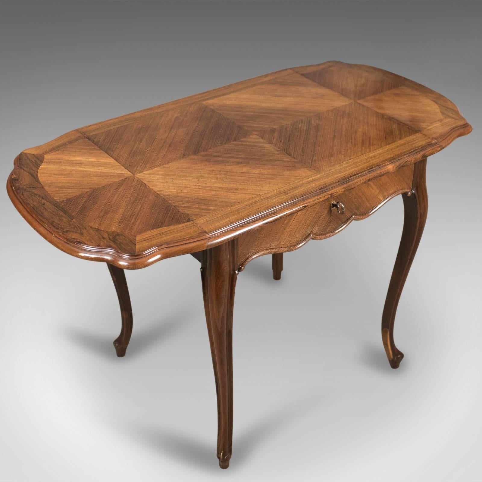 XIXe siècle table de canapé ancienne du 19ème siècle:: Kingwood Drop Flap Occasional en vente
