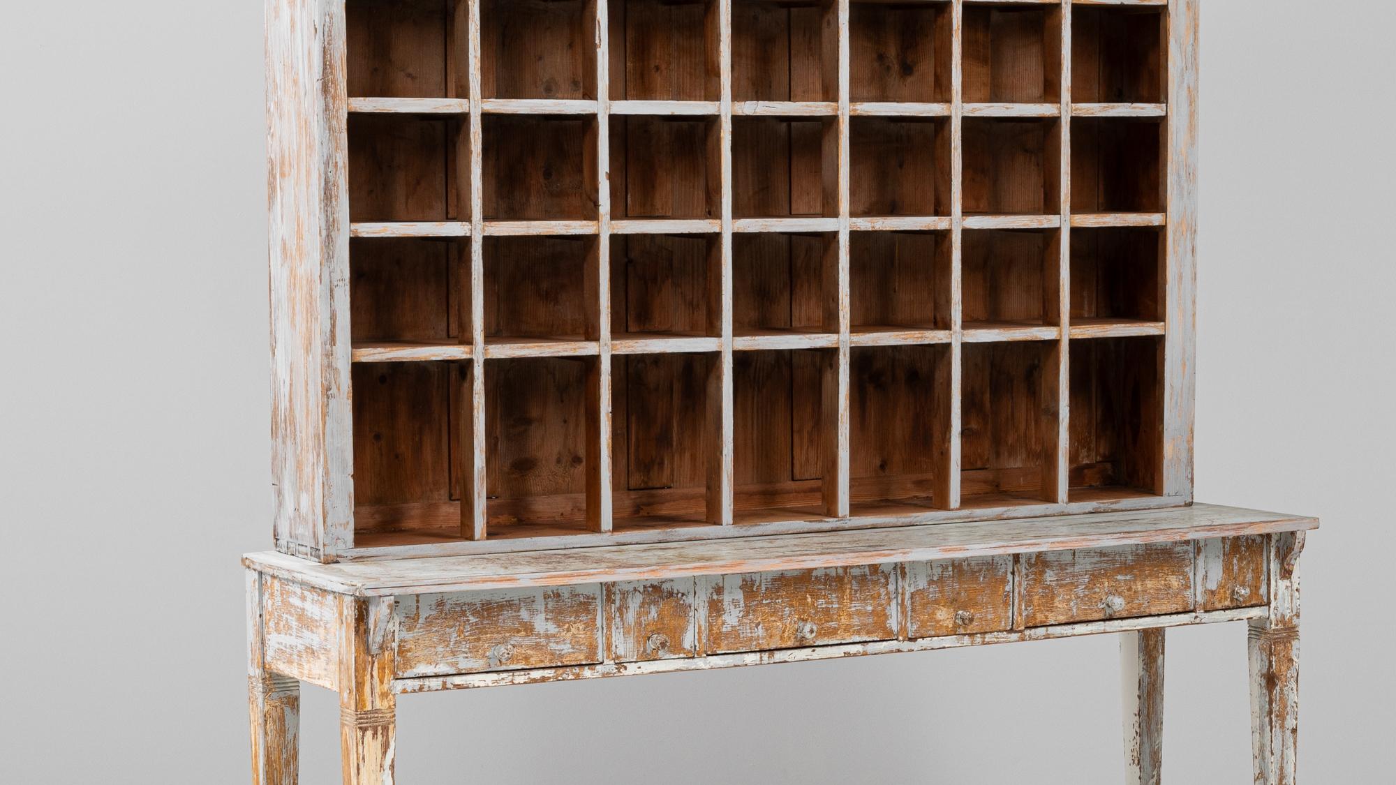 19th Century French Apothecary Cabinet in vendita 4