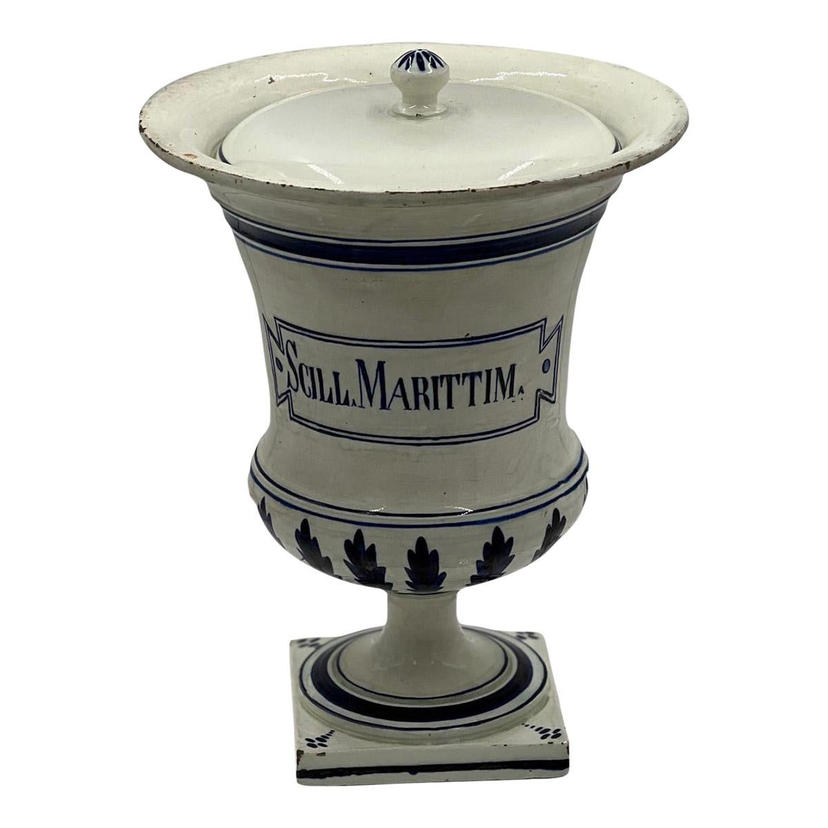 19th Century French Apothecary Jar With Lid In Good Condition For Sale In Scottsdale, AZ