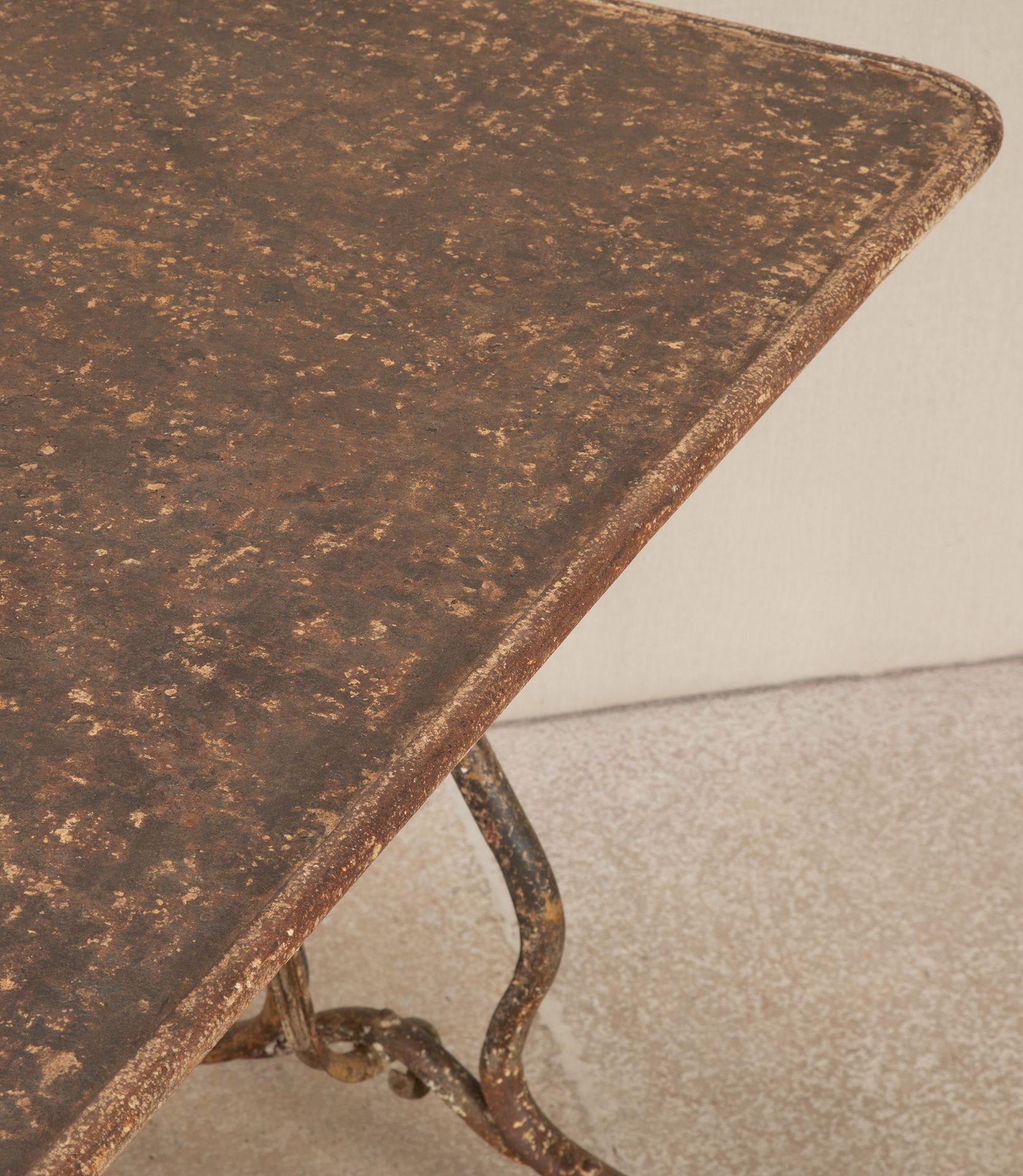 19th Century French Arras Table For Sale 2