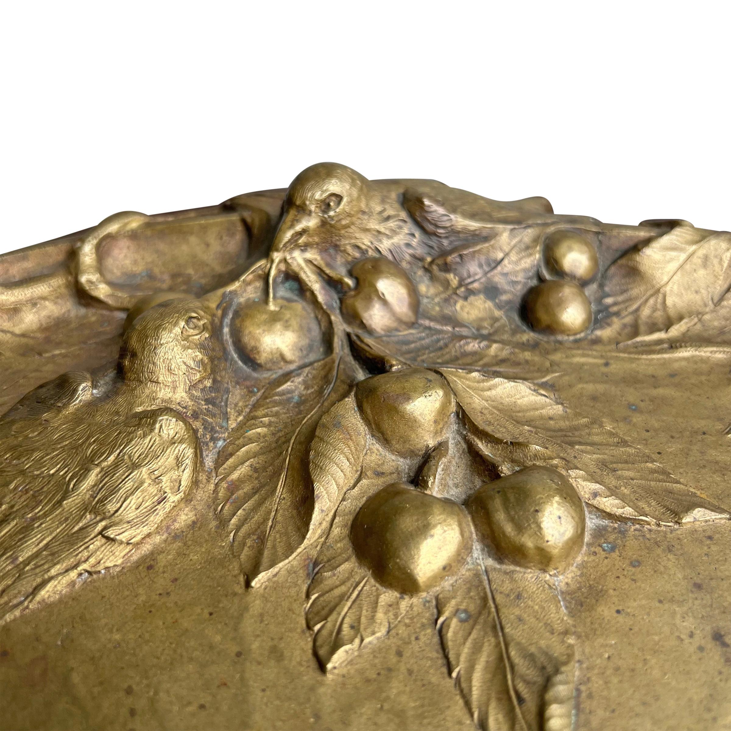 19th Century French Art Nouveau Cast Bronze Tray with Birds and Cherries For Sale 3