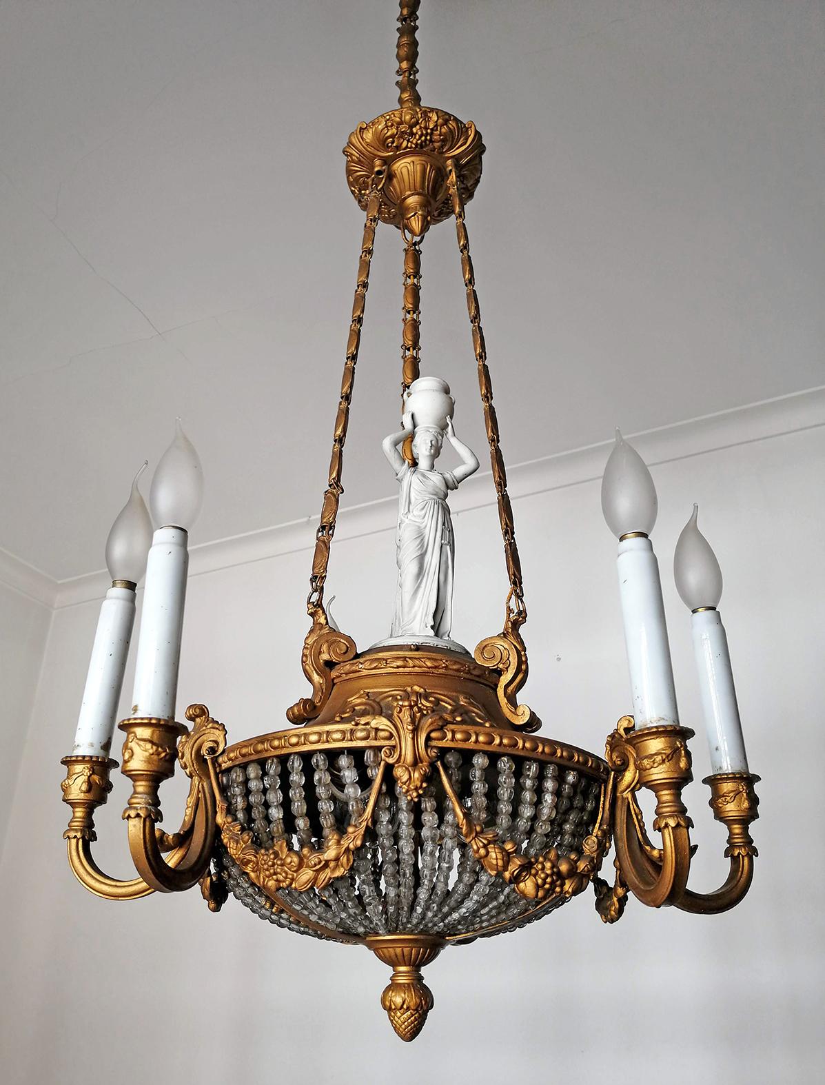 19th Century French Art Nouveau Empire Caryatid, Gilt Bronze & Beaded Chandelier In Good Condition For Sale In Coimbra, PT