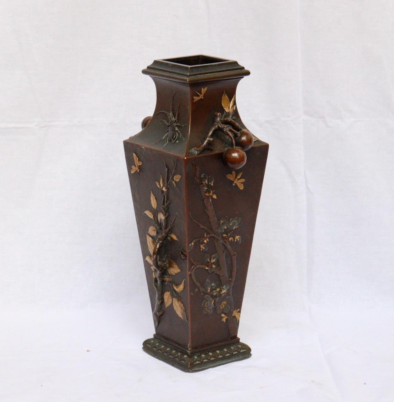 Late 19th Century 19th Century French Art Nouveau Japonisme Bronze Vase by Léopold Oudry
