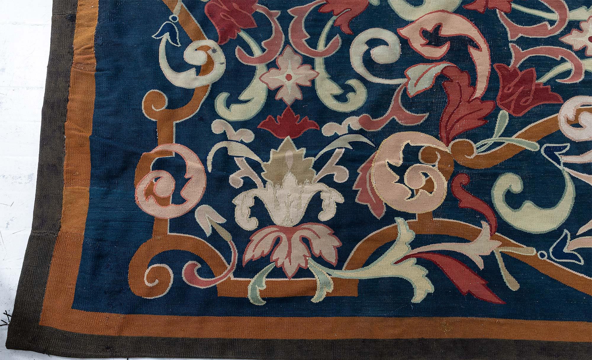 Französischer Aubusson-Teppich des 19. Jahrhunderts Doris Leslie Blau im Angebot 1