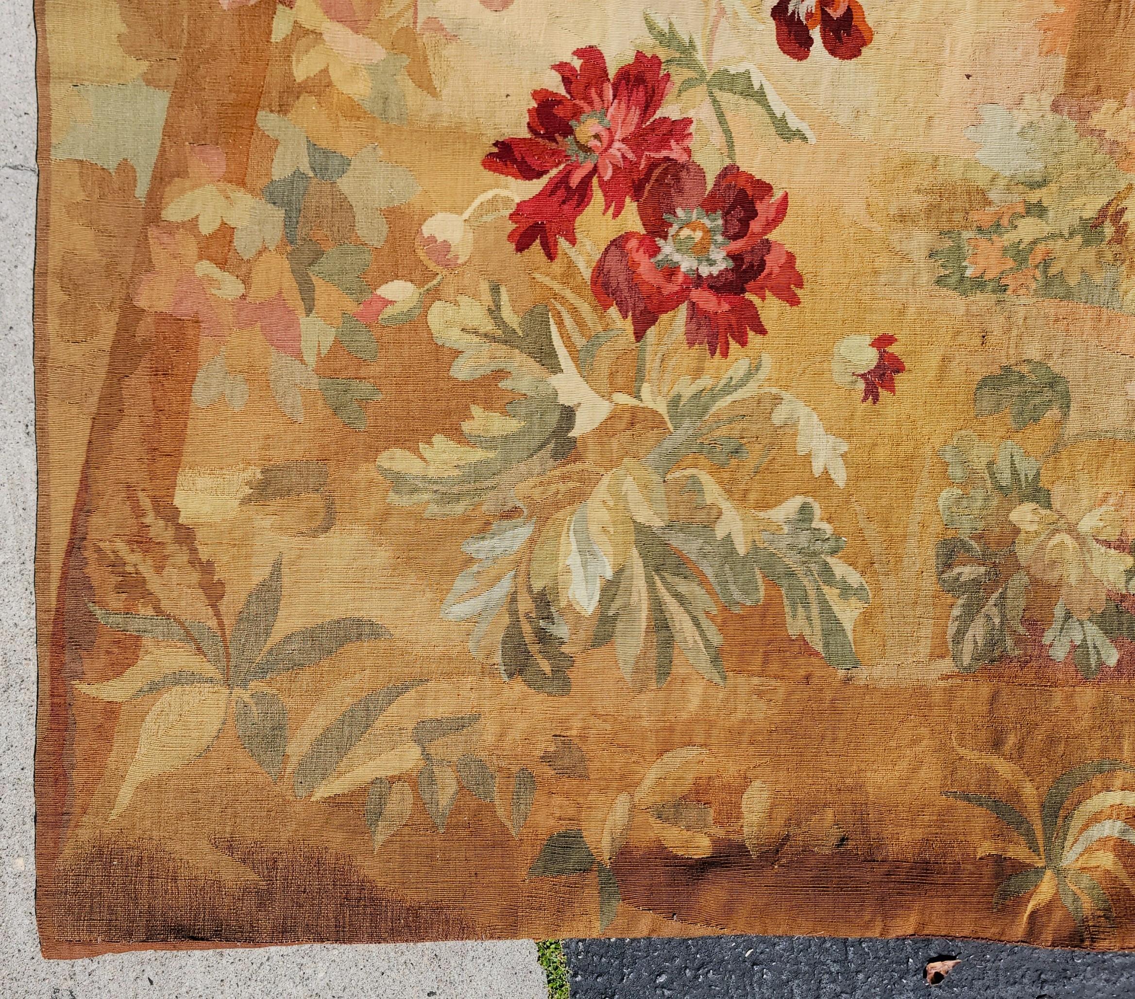 Paire de tapisserie d'Aubusson du 19ème siècle appartenant à Jackie et Jean Autry en vente 4