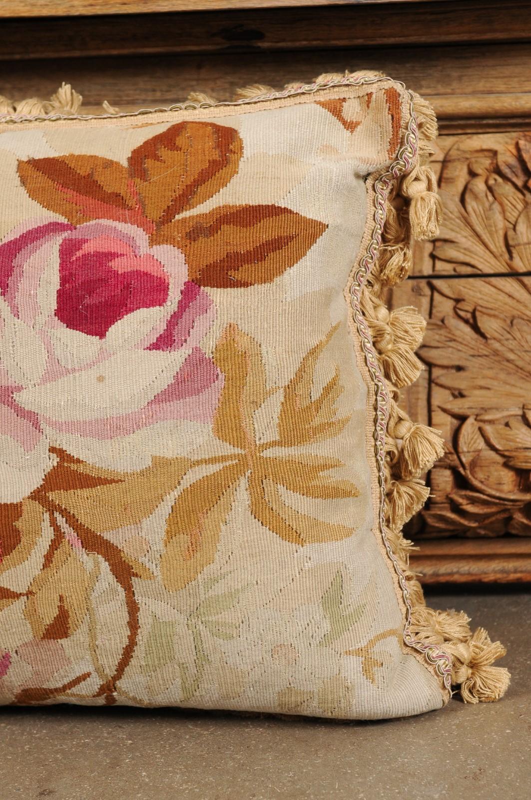 19th Century French Aubusson Woven Tapestry Pillow with Floral Décor and Tassels For Sale 7