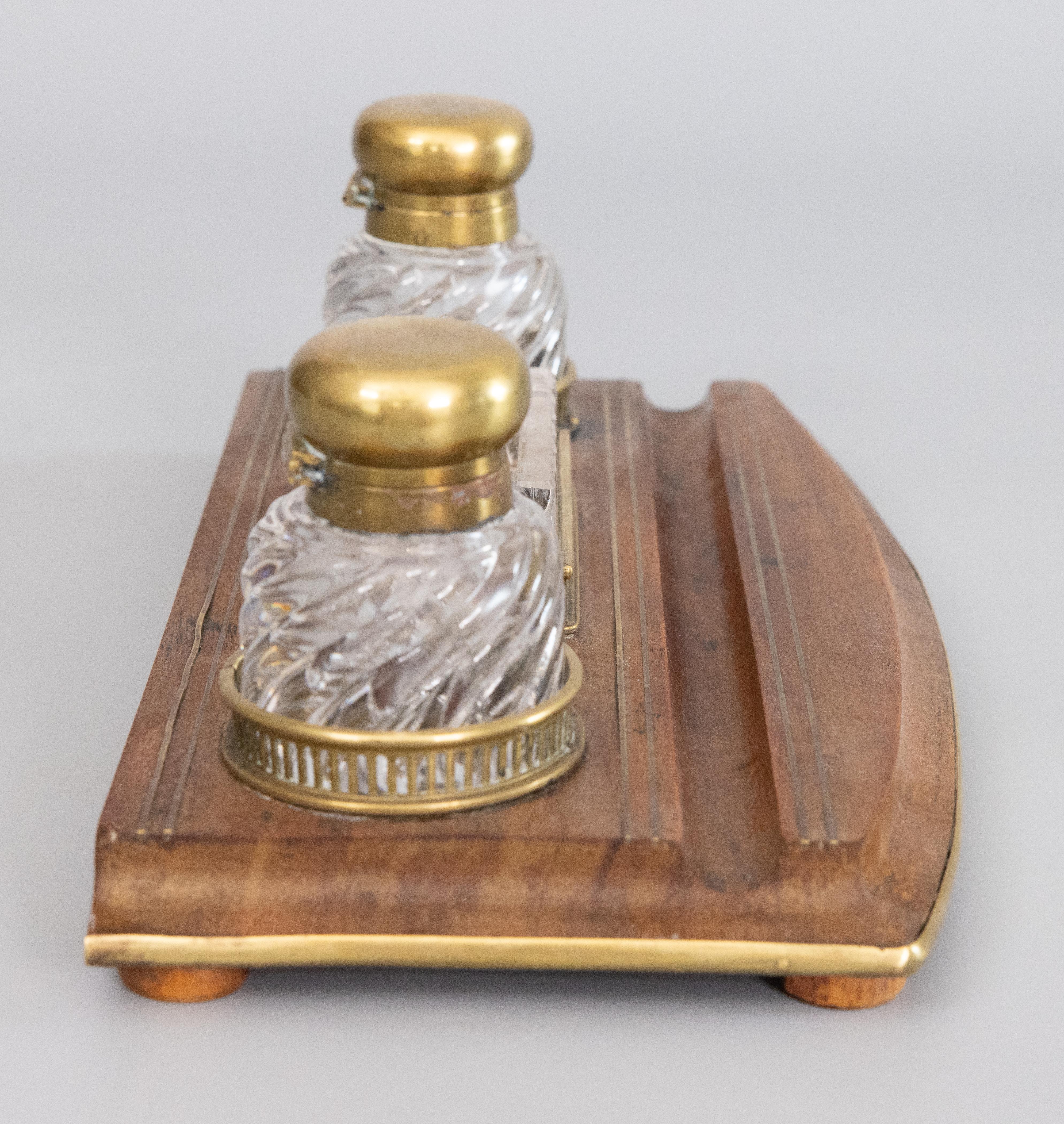 19th Century French Baccarat Crystal & Oak Double Inkwell Inkstand Desk Set In Good Condition For Sale In Pearland, TX