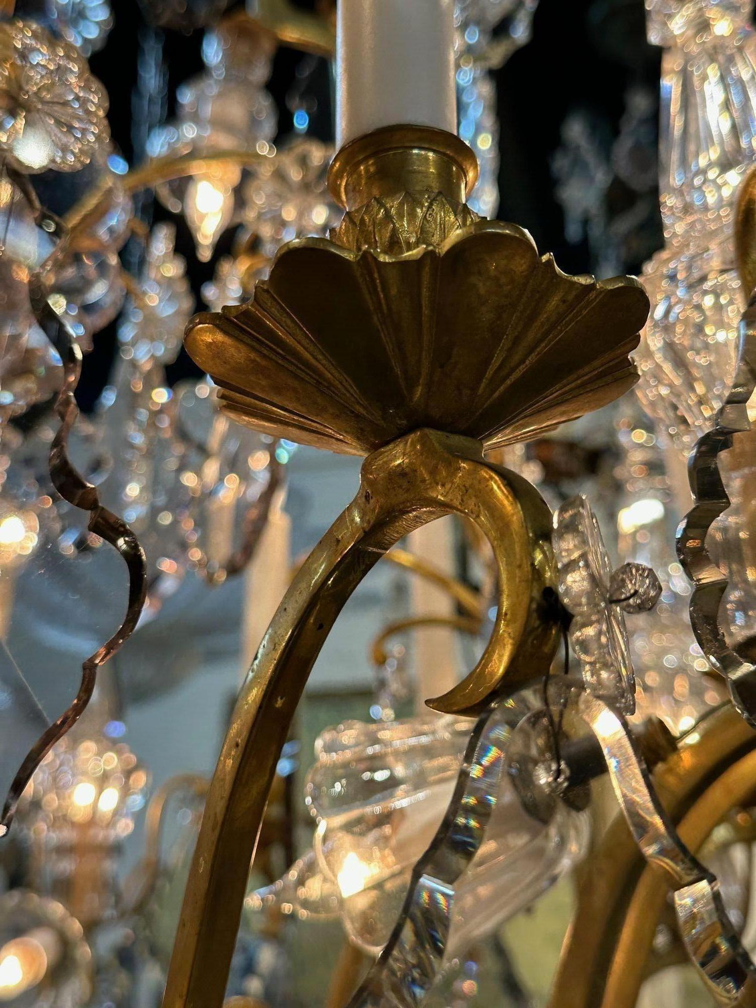Französischer Baccarat-Kronleuchter aus vergoldeter Bronze aus dem 19. im Angebot 6