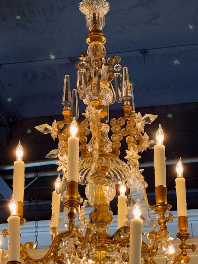 Francese Lampadario a due piani in stile Baccarat francese del XIX secolo in vendita