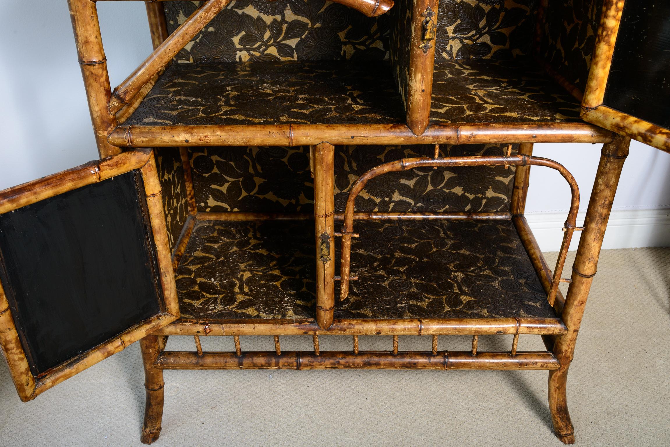 Am 19. Jahrhundert Französisch Bambus & Lack Kabinett Etagere im Angebot 10