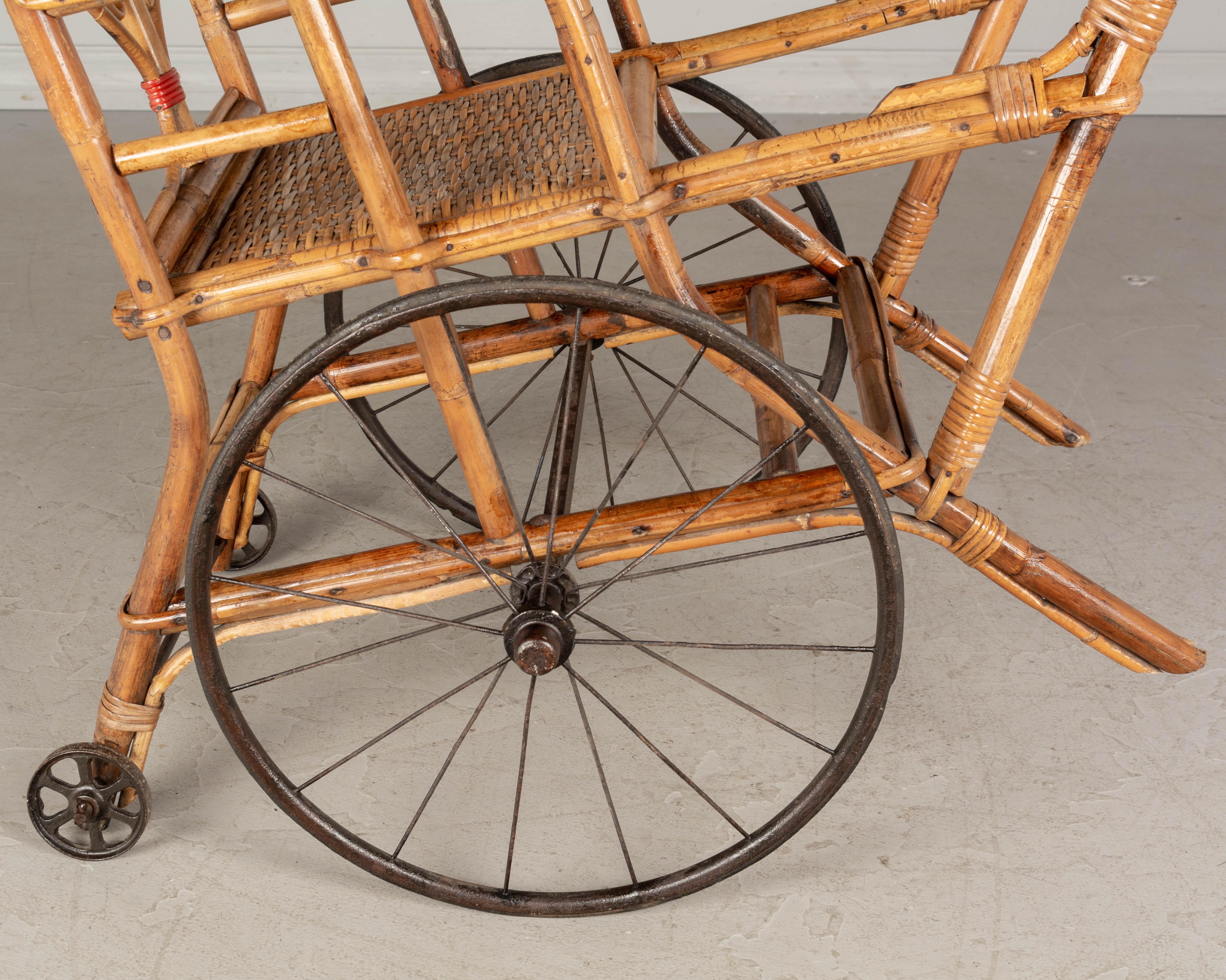 19th Century French Bamboo & Rattan Baby Stroller For Sale 4