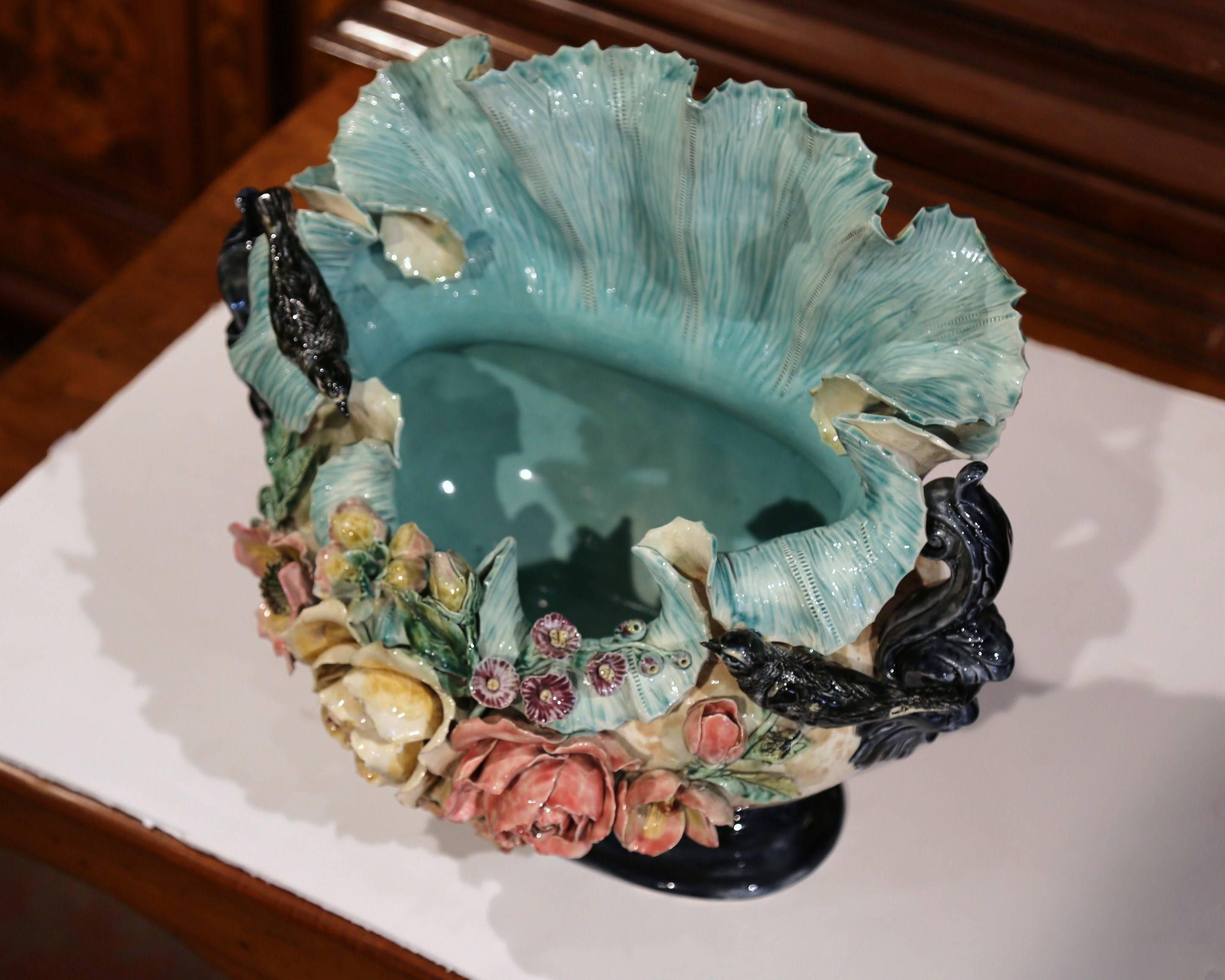 19th Century French Barbotine Cachepot with Hand-Painted Flowers and Birds In Excellent Condition In Dallas, TX