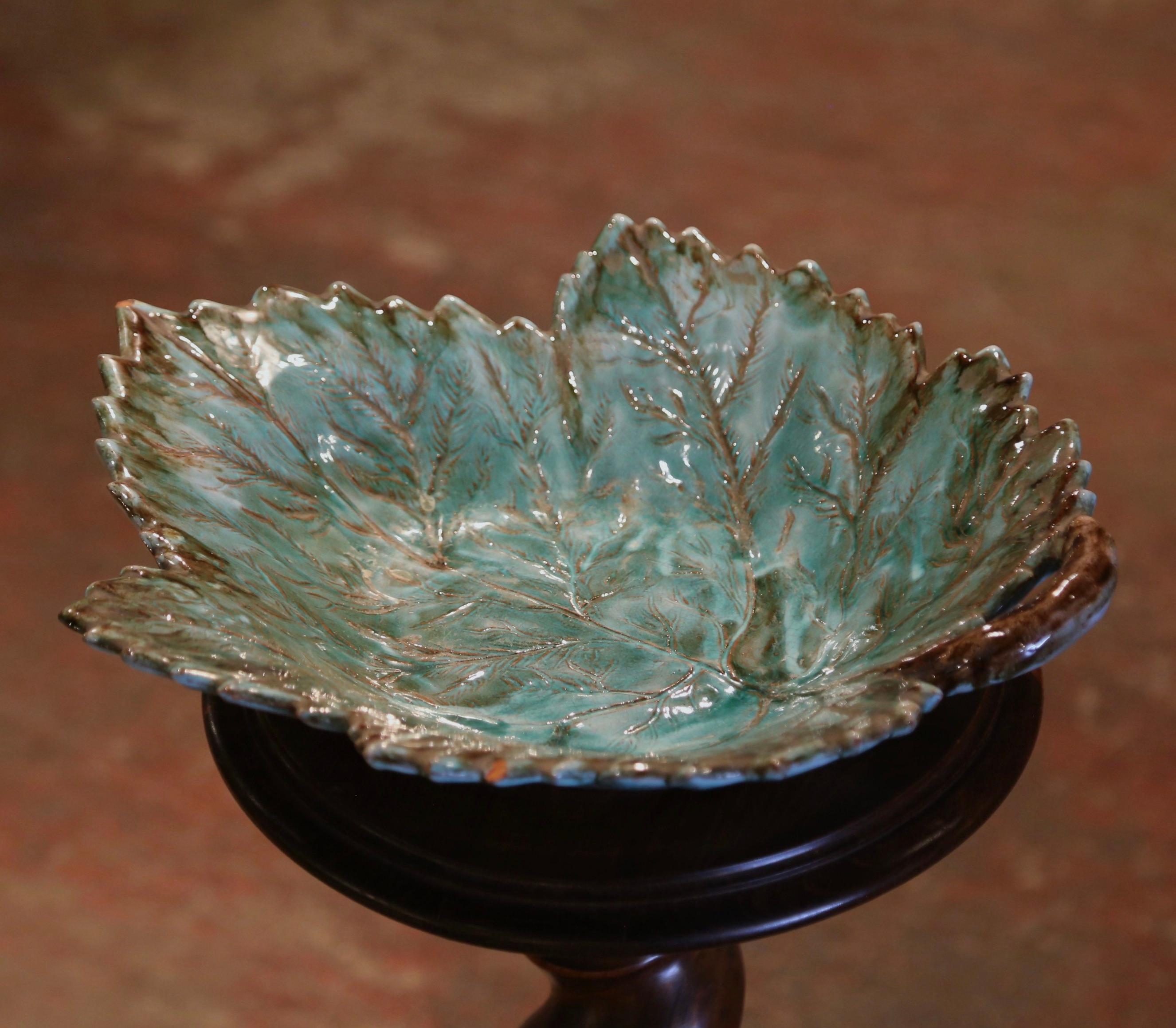 Majolica 19th Century French Barbotine Faience Leaf-Form Tray Platter Vide-Poche