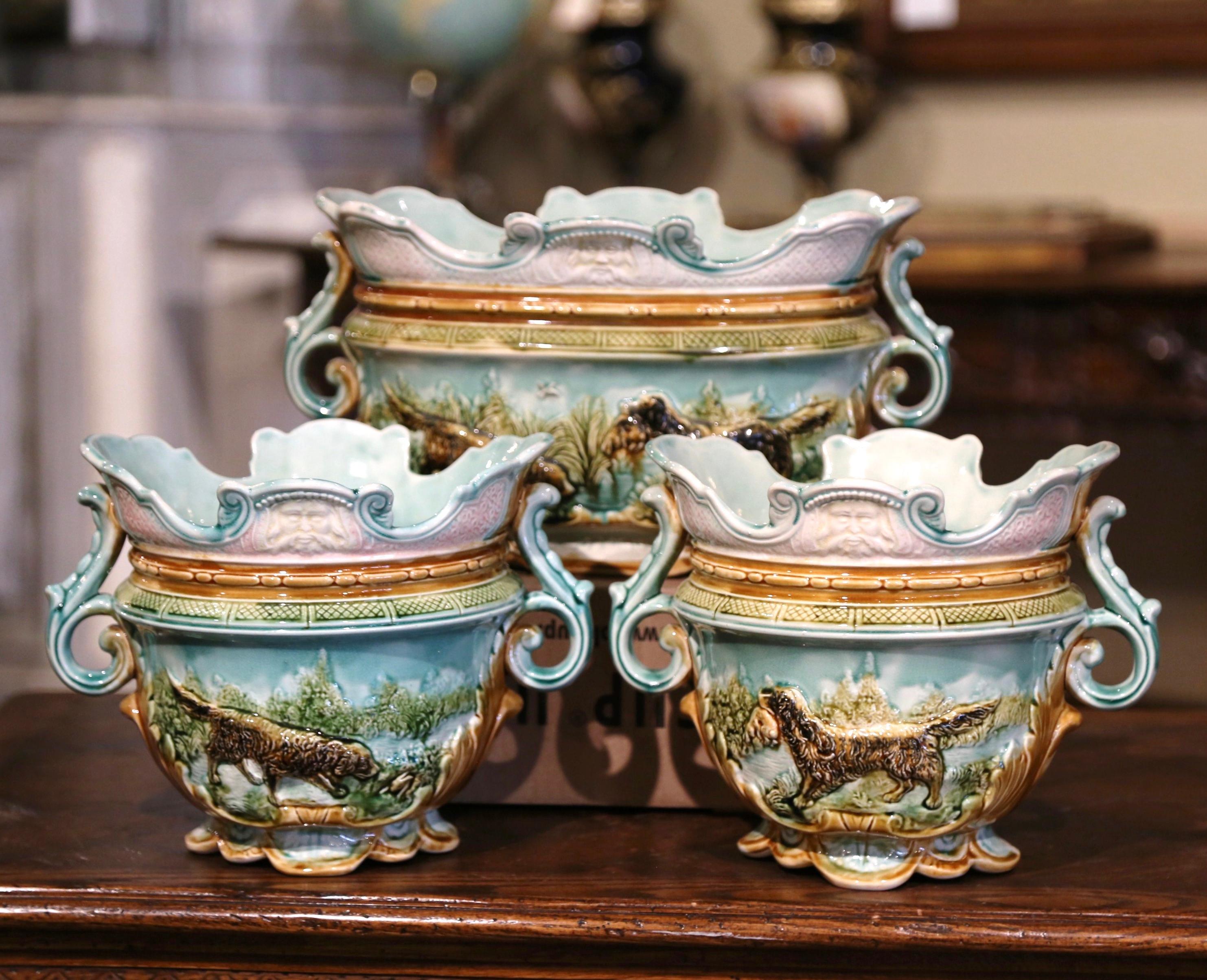 19th Century French Barbotine Hunt Motifs Cache Pots and Jardiniere, Set of 3 For Sale 2