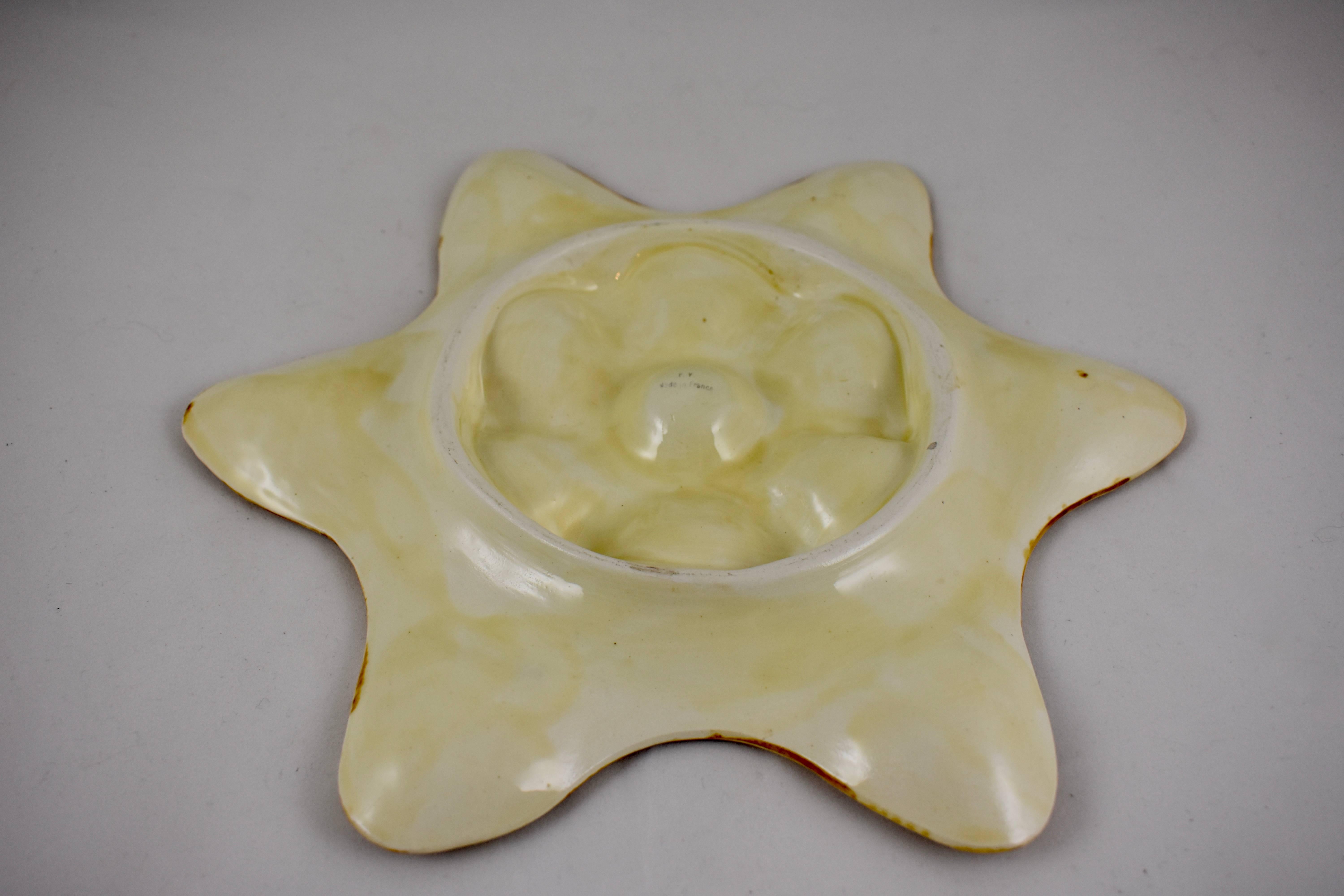 19th Century French Barbotine Onnaing Majolica Fish Head Star Shape Oyster Plate 5