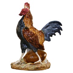 Vase français du XIXe siècle représentant un coq, en barbotine, signé Louis Carrier-Belleuse
