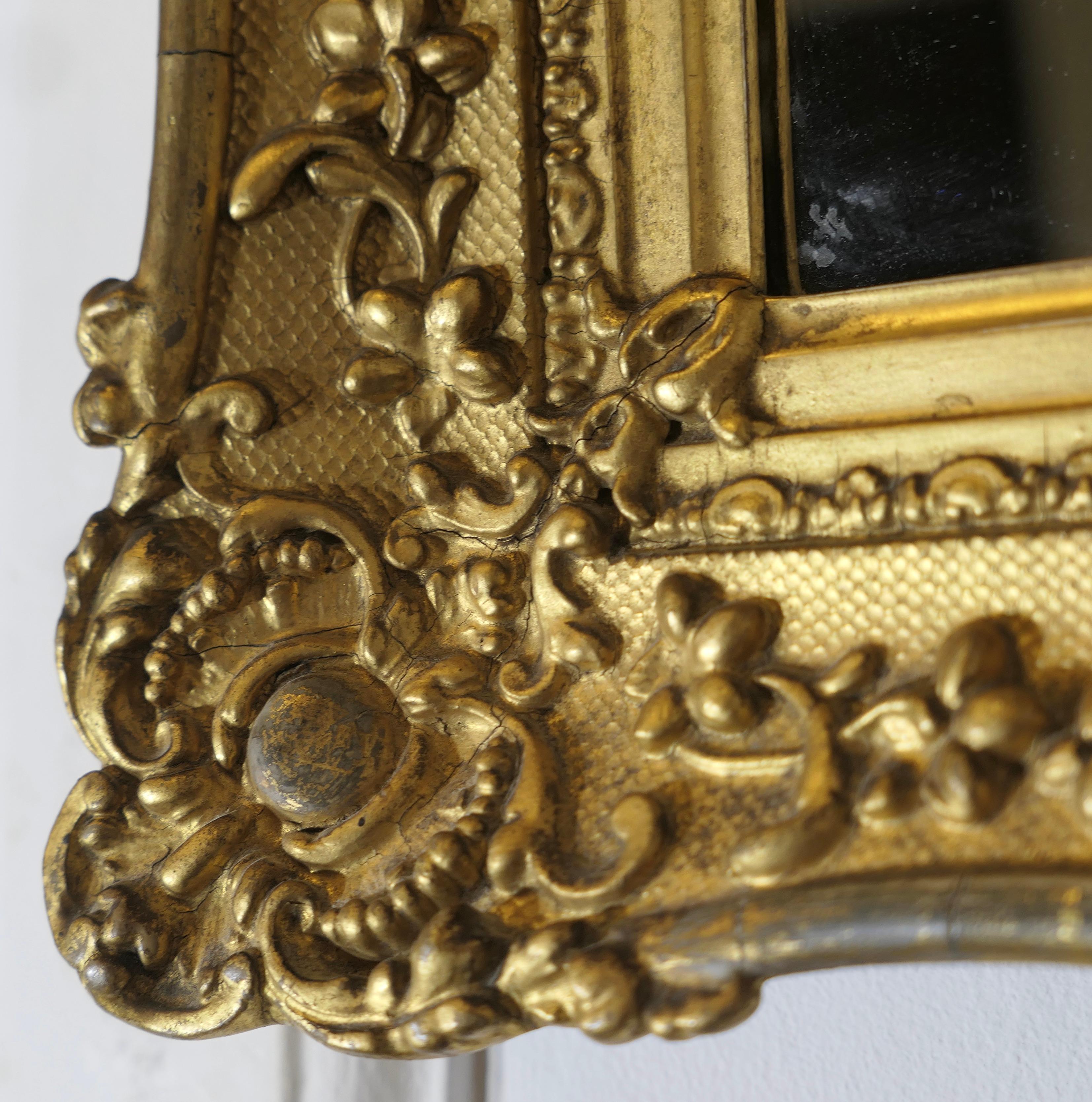Specchio da parete dorato barocco francese del XIX secolo in vendita 1